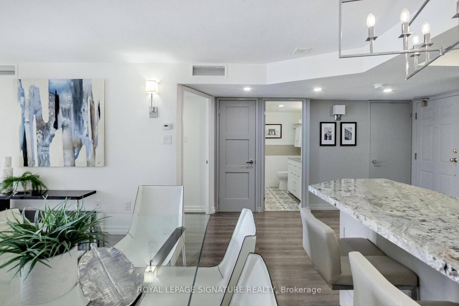 65 Scadding Avenue Unit 711 photo 9