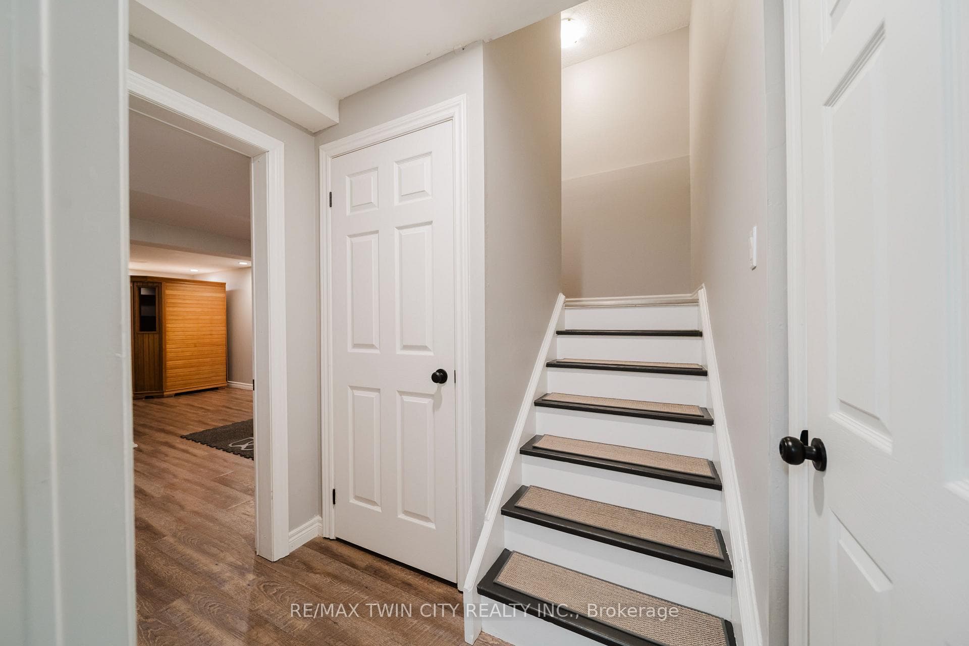 20 Forrest Avenue Unit 13 photo 31