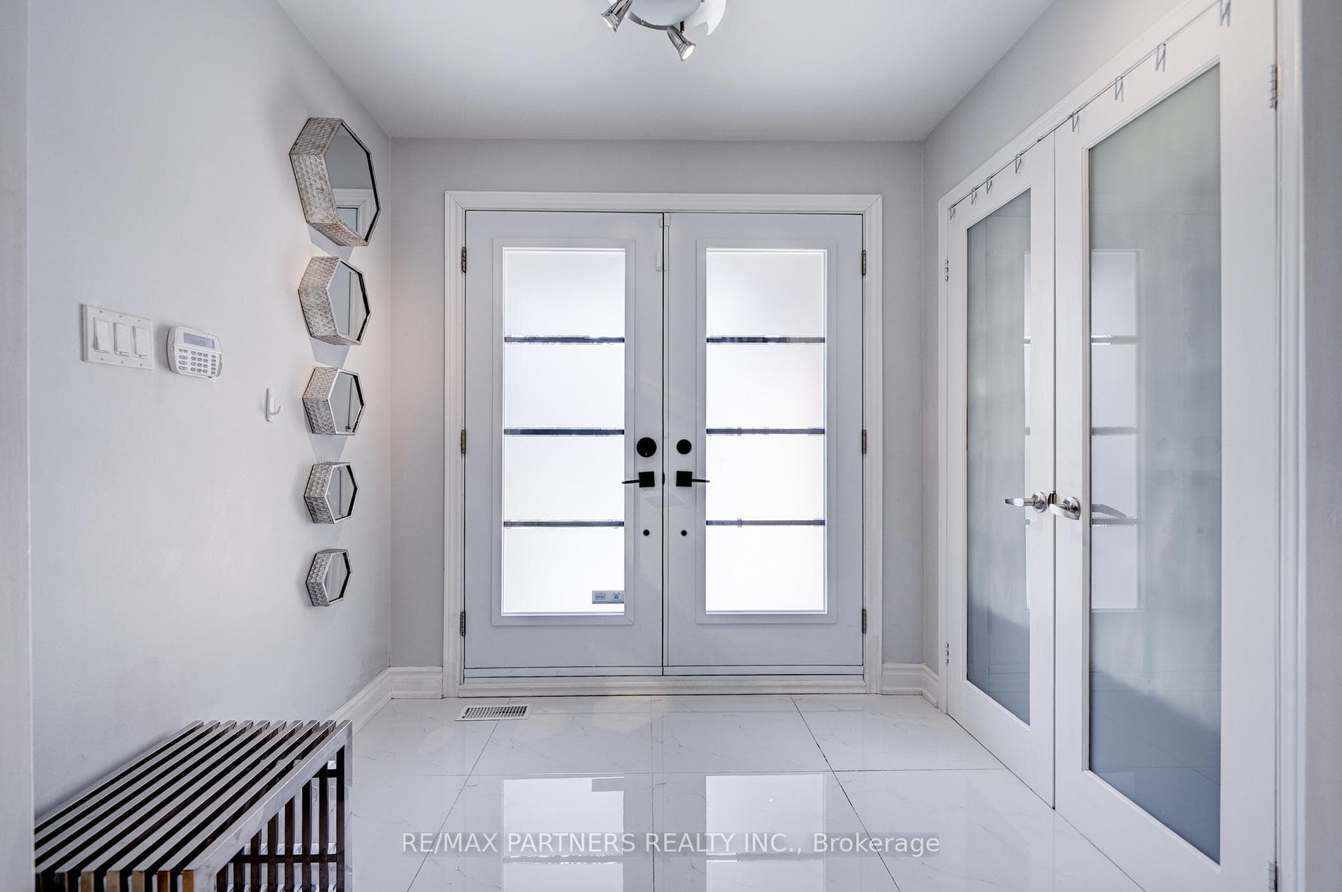 38 Foundry Crescent photo 2