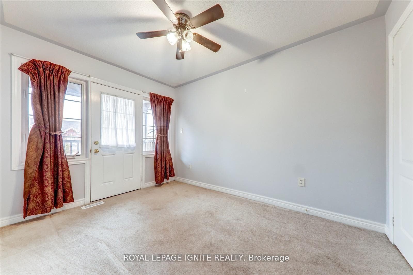 140 Durhamview Crescent photo 29
