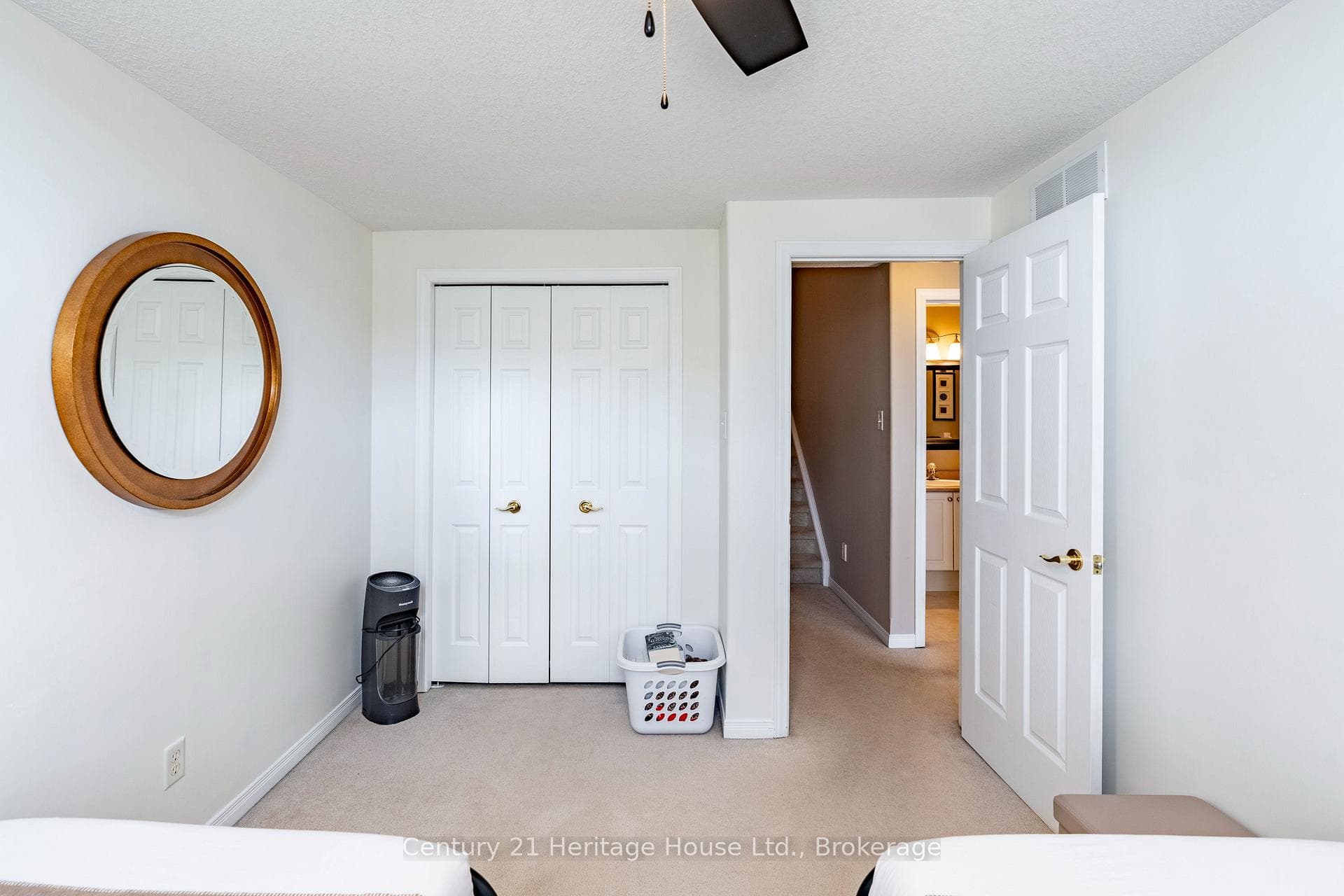 460 WOOLWICH Street Unit 6 photo 24