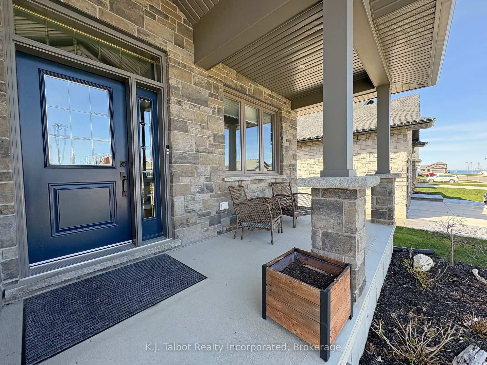 185 Shearwater Trail photo 3