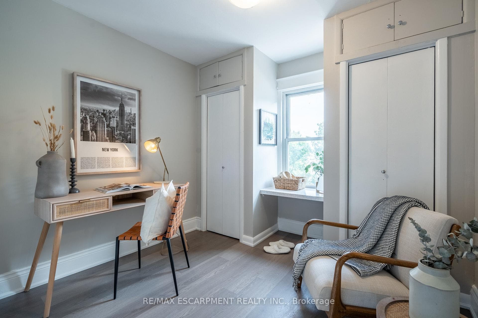 242 Glendale Avenue photo 24