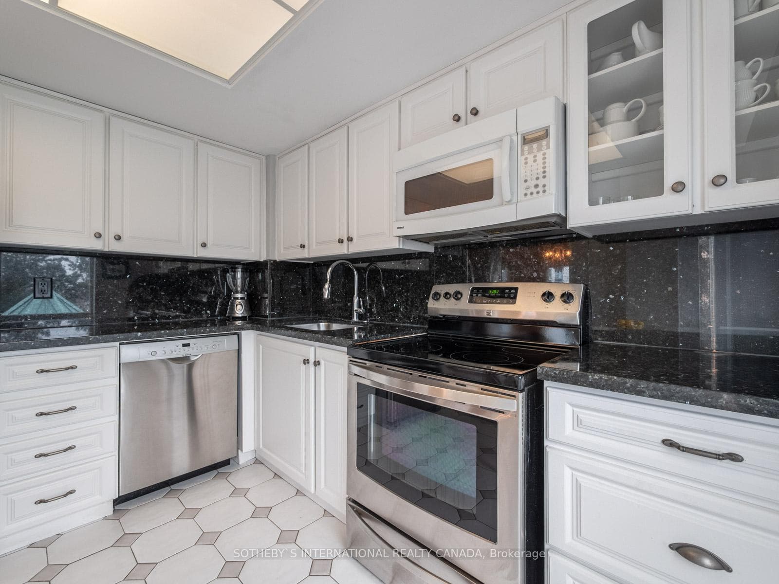 101 Subway Crescent Unit 311 photo 20