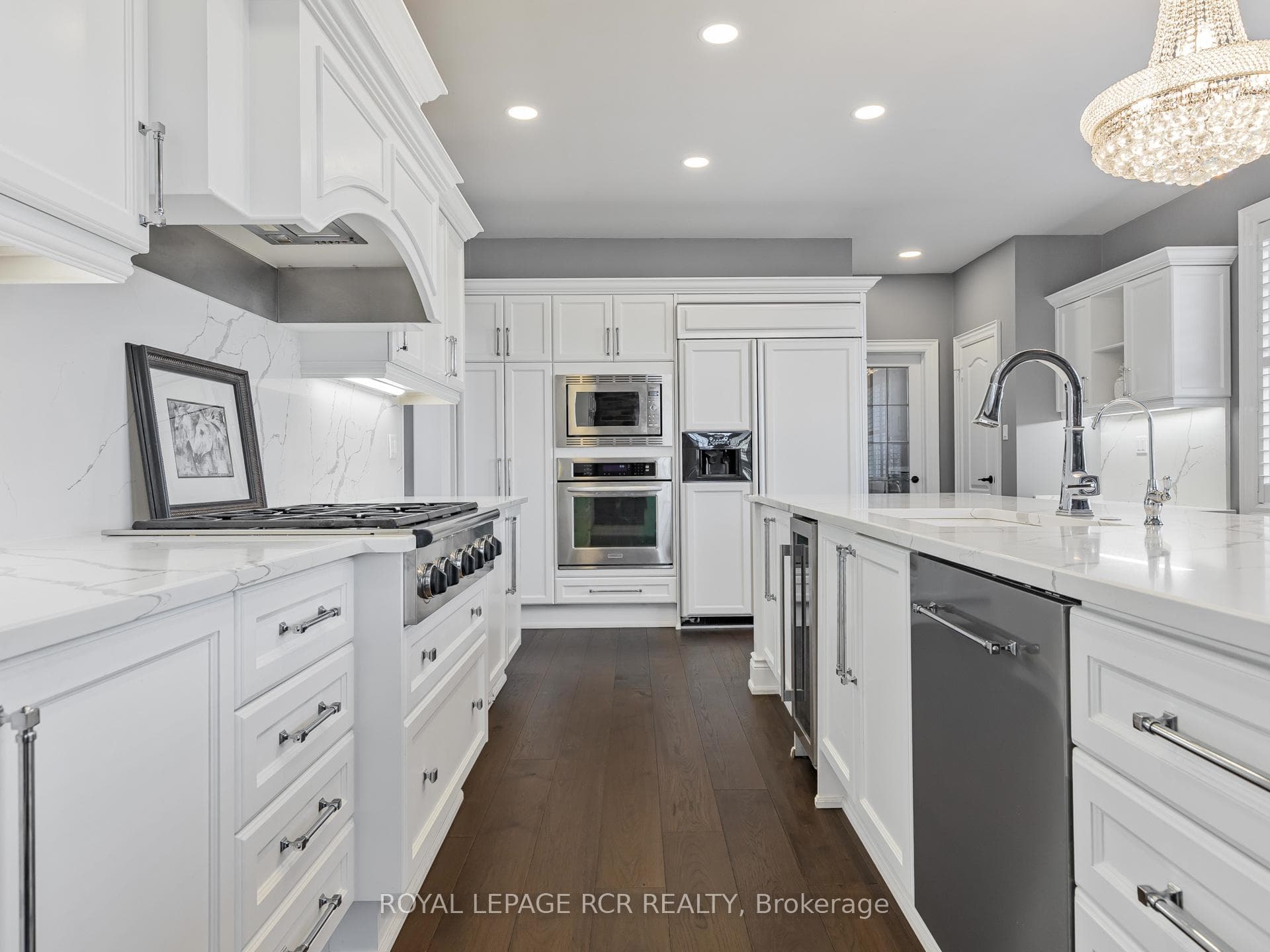 496 Falconwood Hollow photo 10