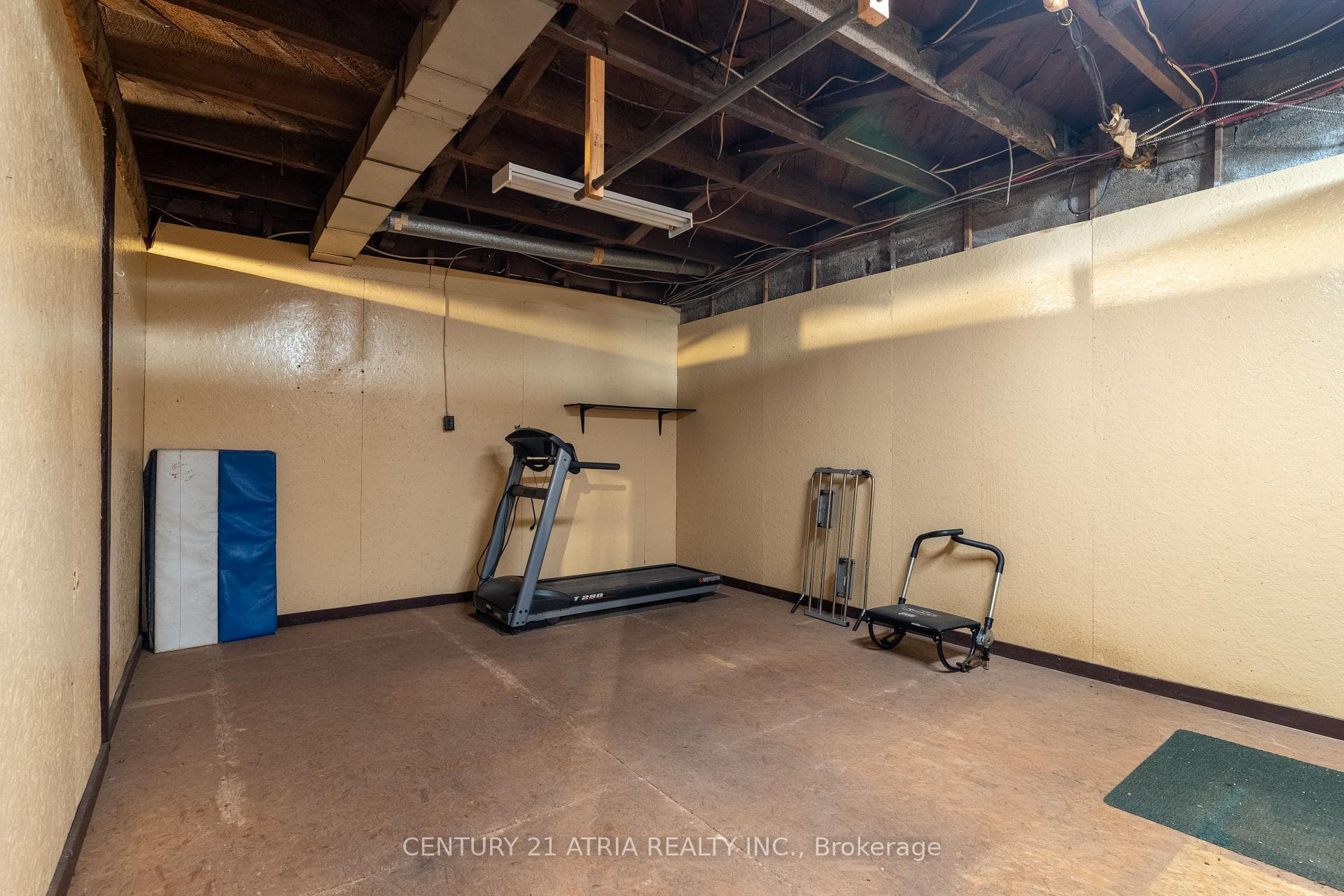 205 Imperial Street photo 21