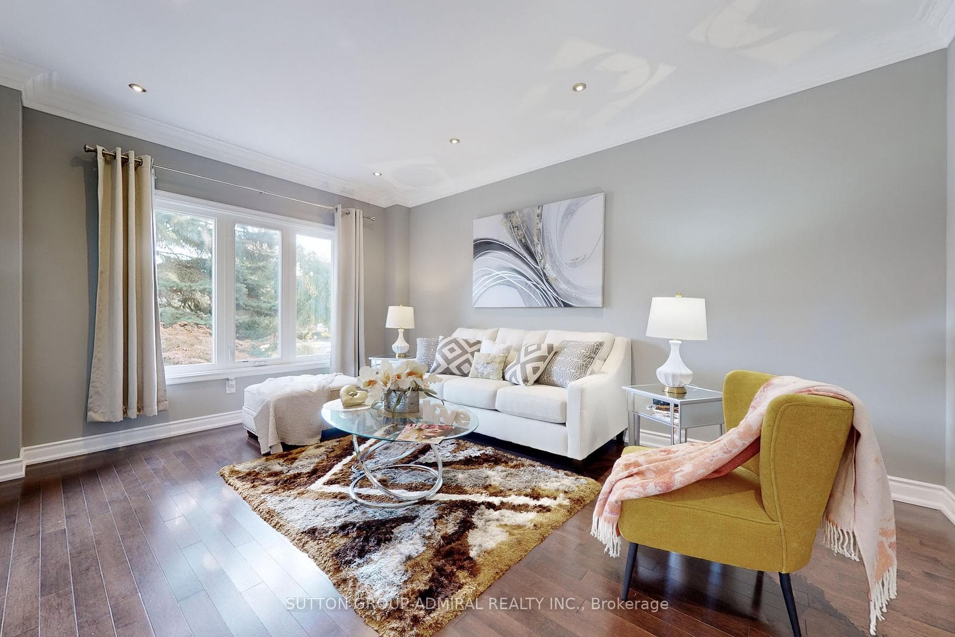 15 Delevan Court photo 8