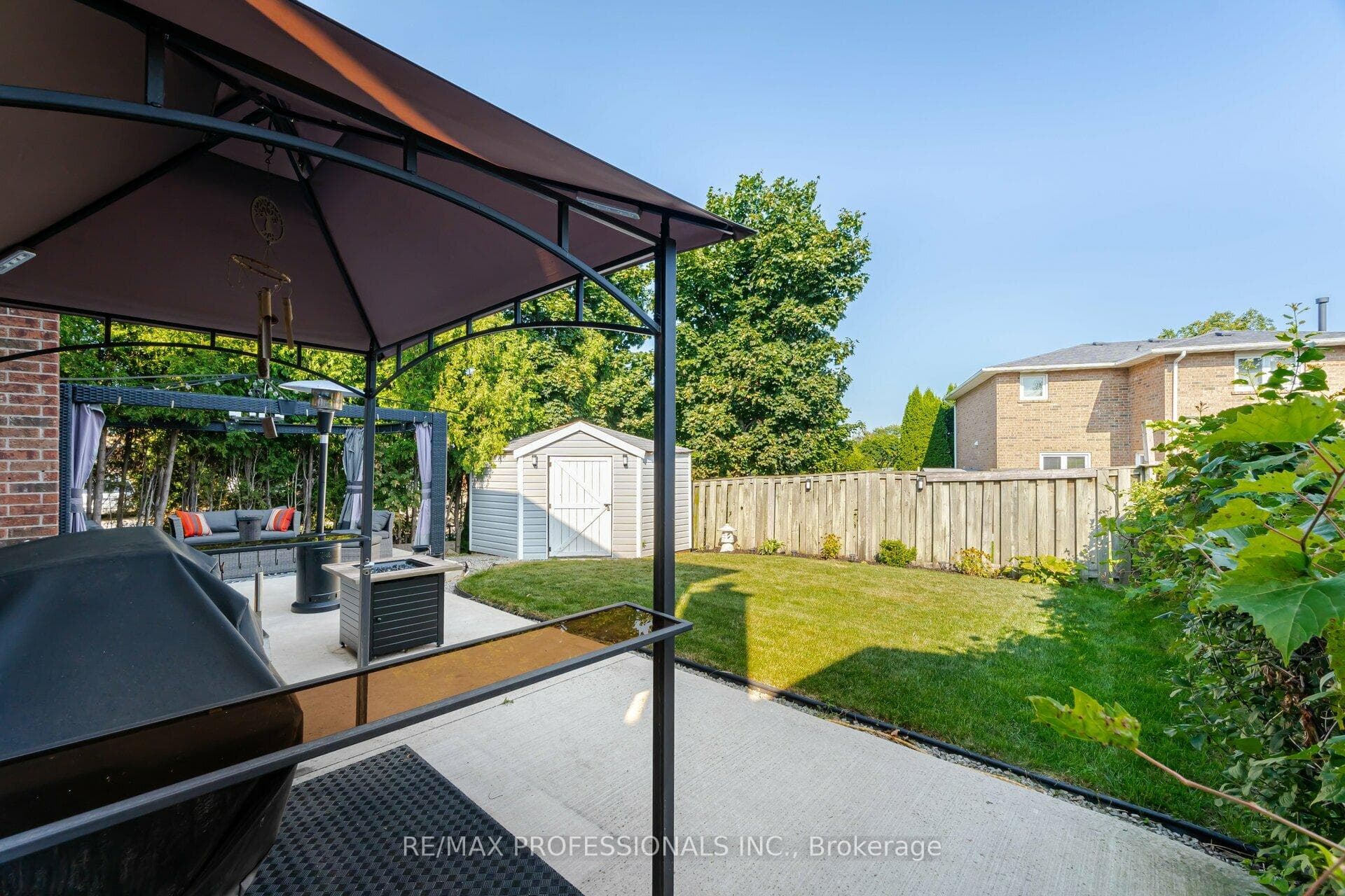 2 Crenshaw Court photo 36