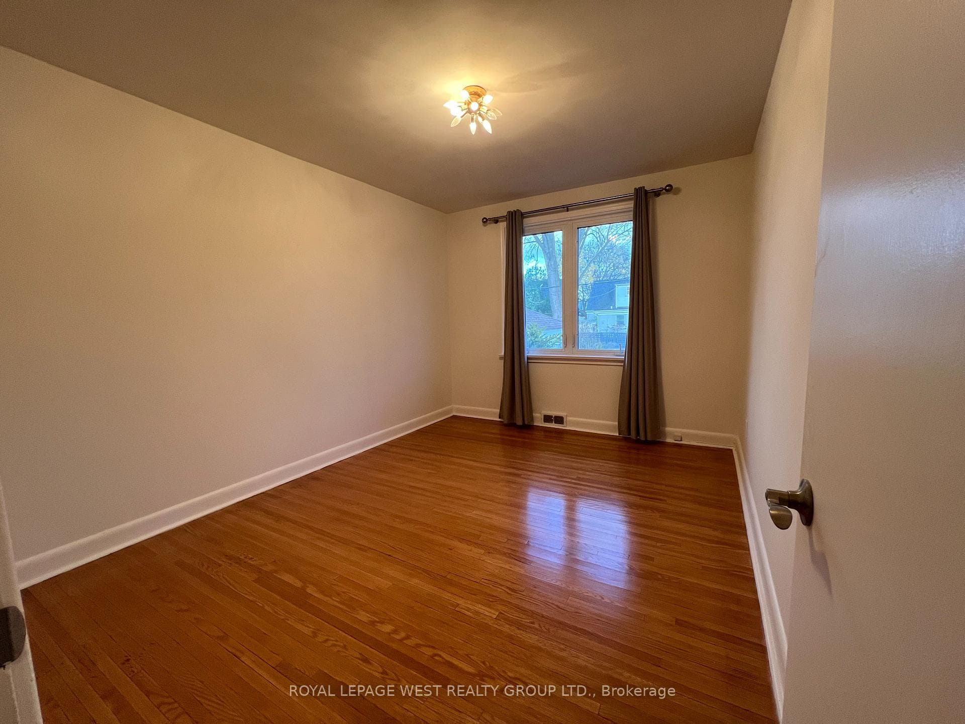 51 Fairlin Drive Unit Upper main floor only photo 10