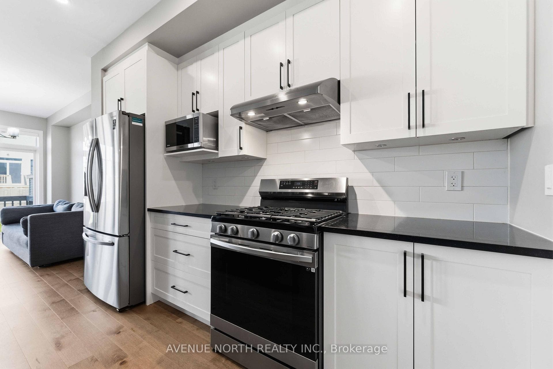 881 Antonio Farley Street photo 9