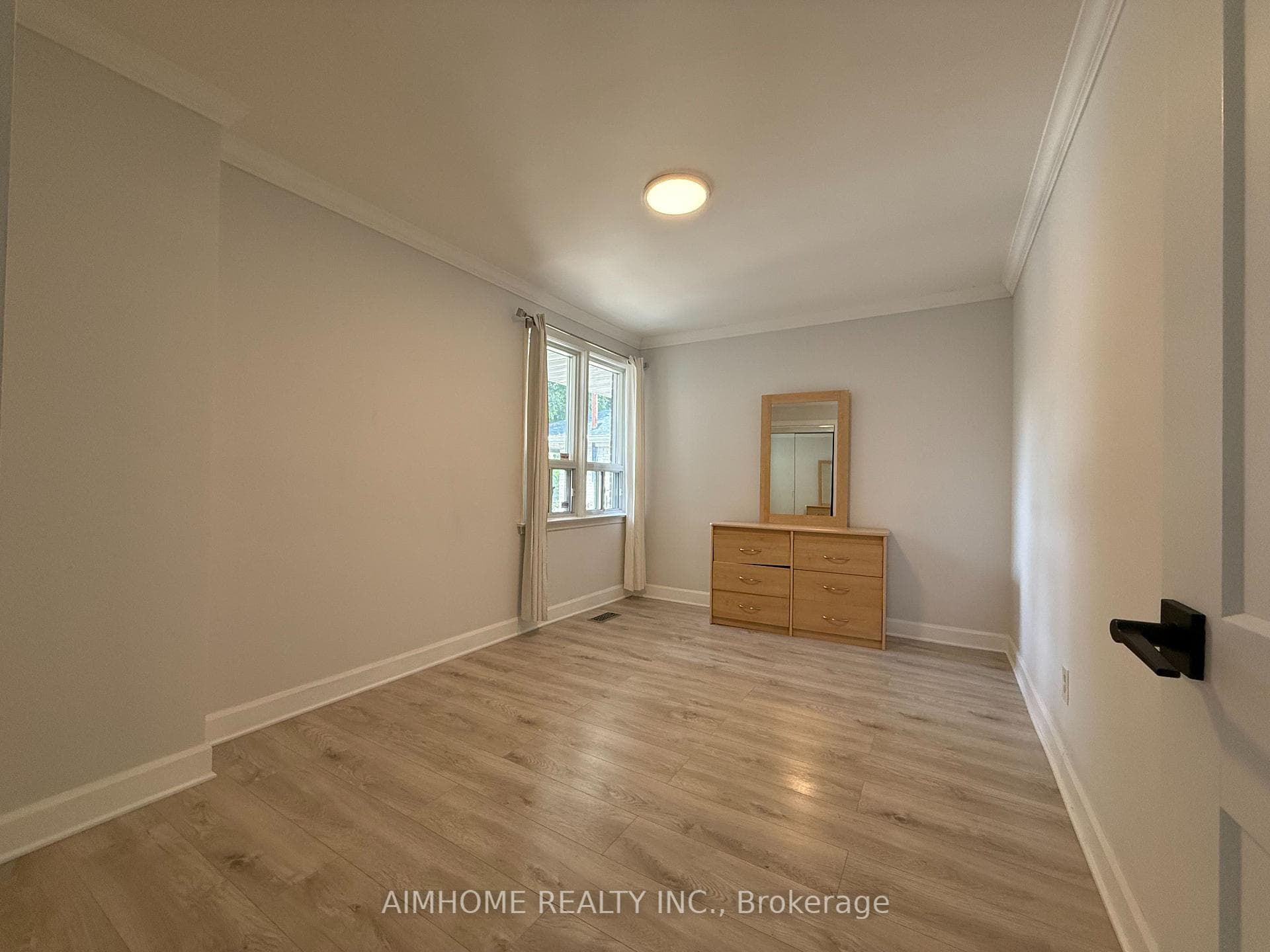 50 Silverview Drive Unit Main photo 9