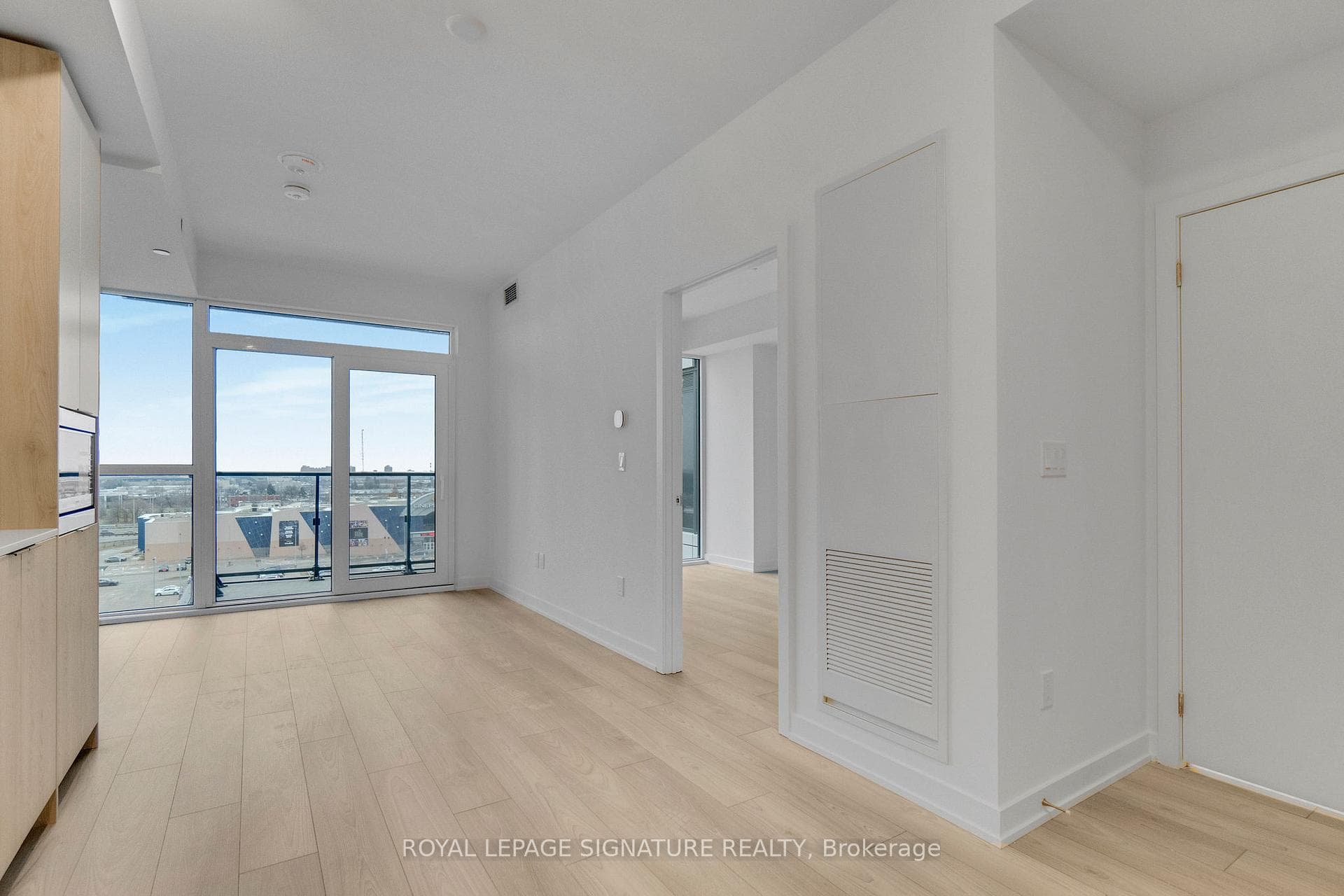 1007 The Queensway N/A Unit 722 photo 22