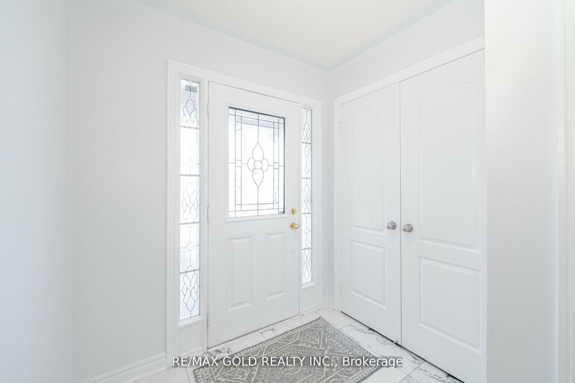 12 Ridgehaven Court photo 2