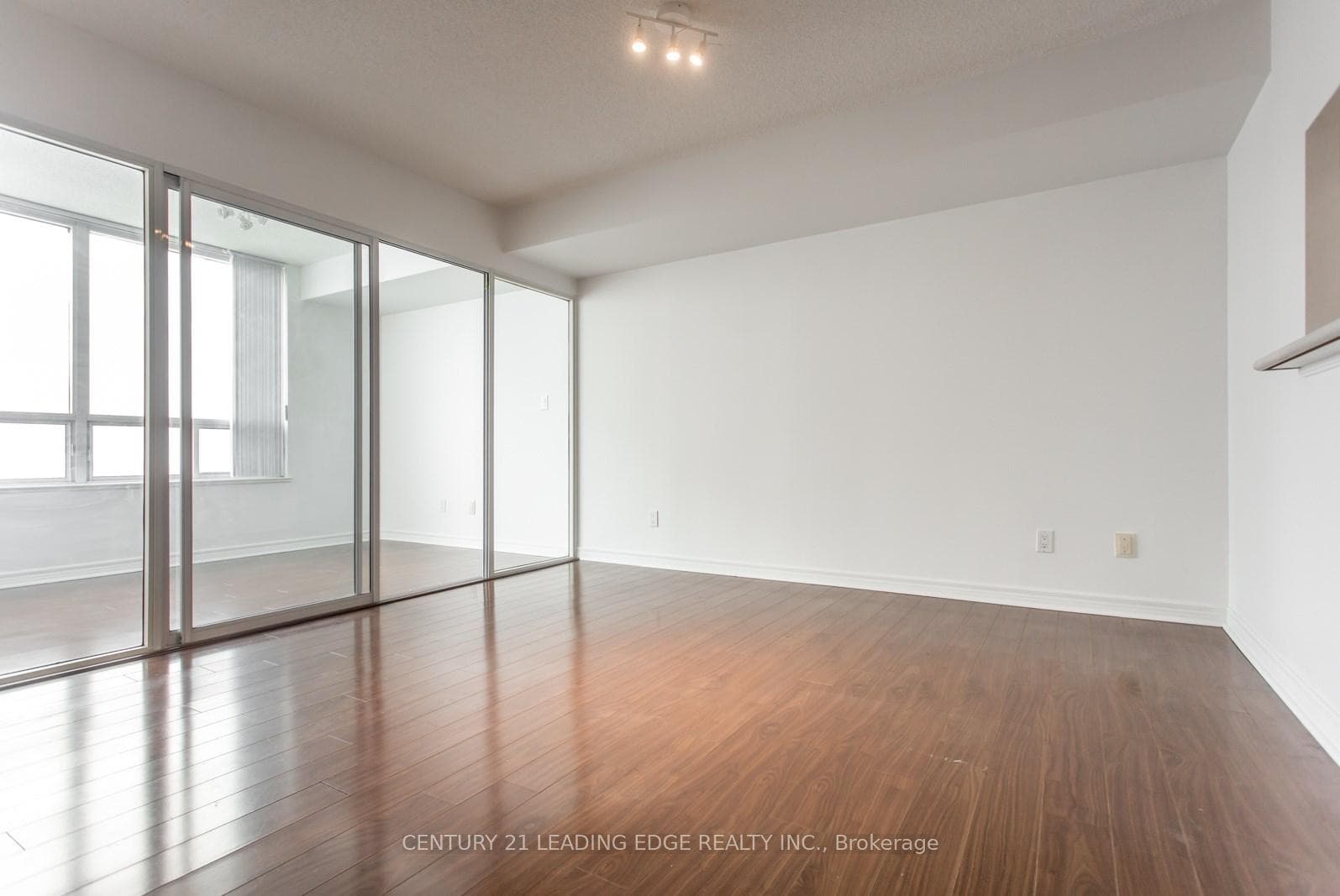 68 Corporate Drive Unit 1830 photo 5