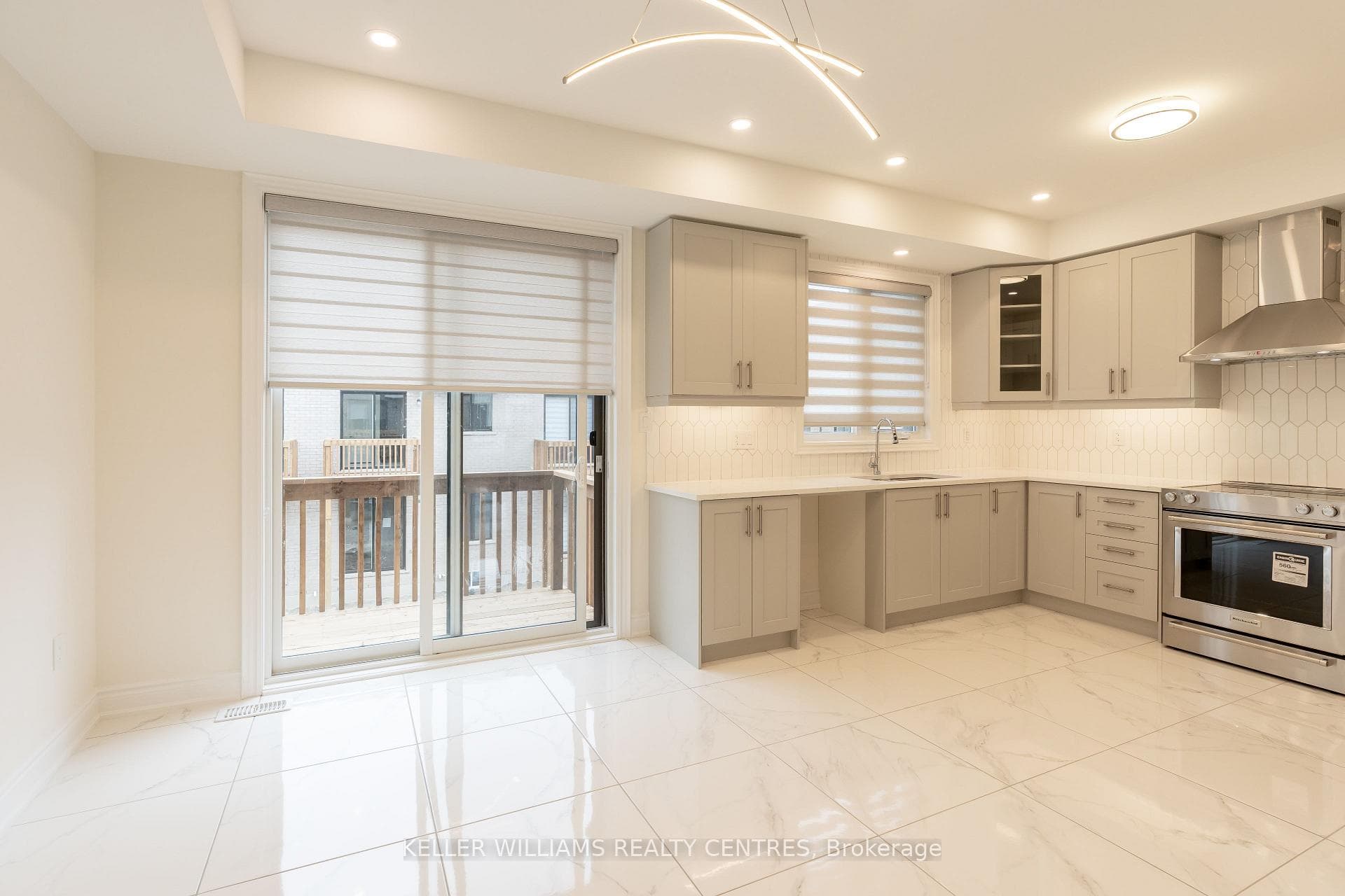 510 New England Court photo 7