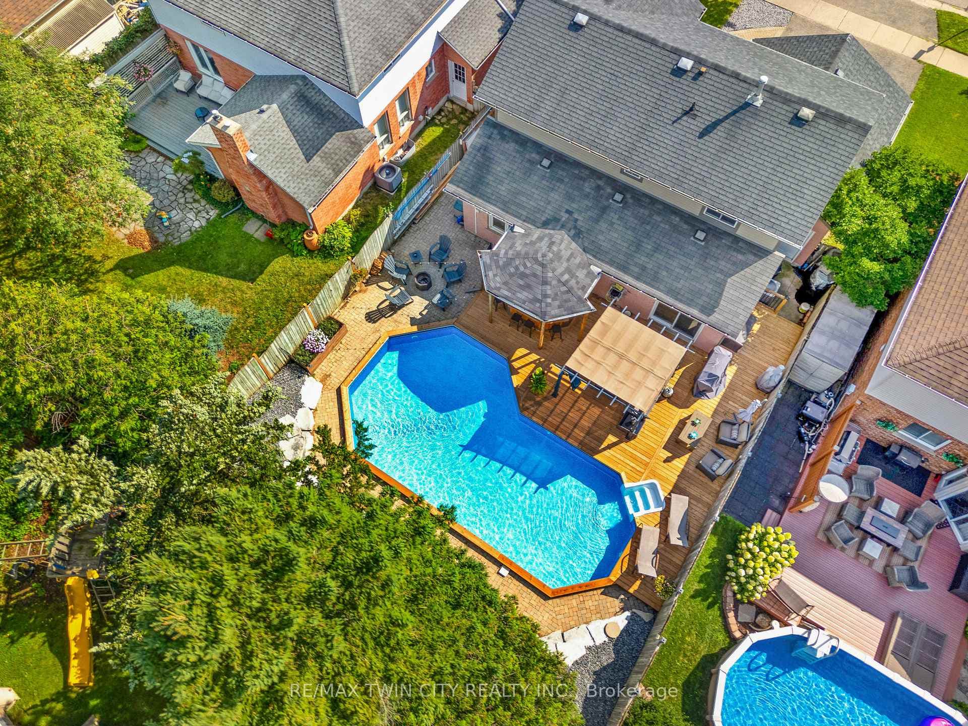42 Maxwell Drive photo 39