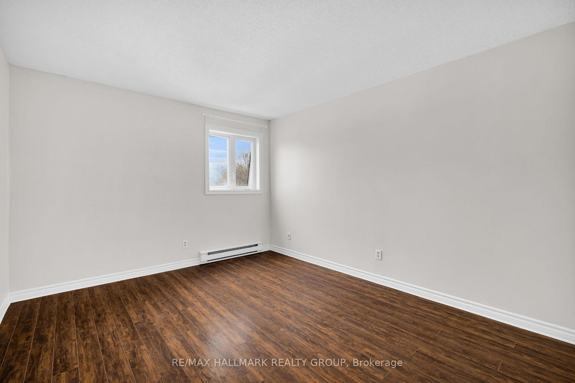 3070 Councillor's Way Unit F photo 29
