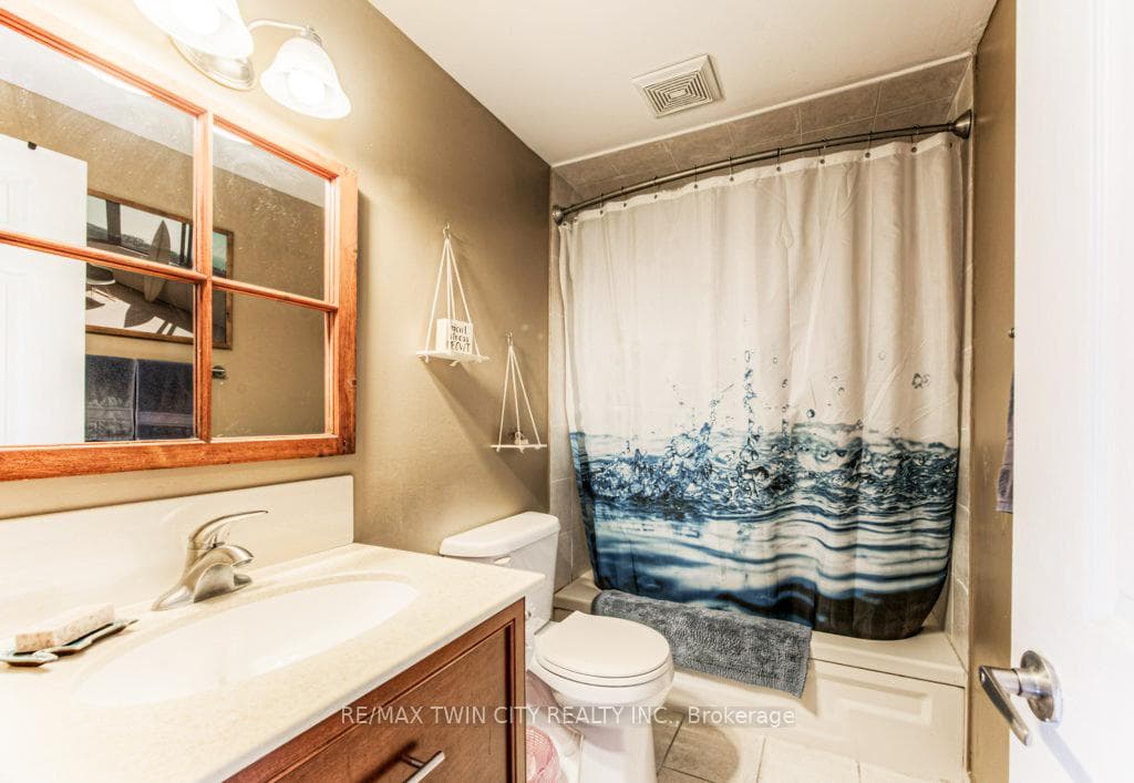 460 Drummerhill Crescent photo 17