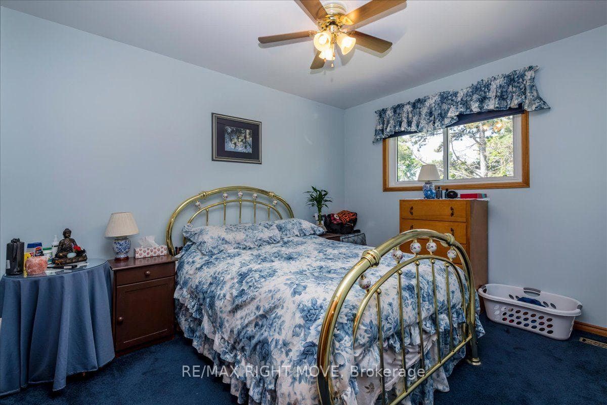 55 Laurentian Lane photo 20