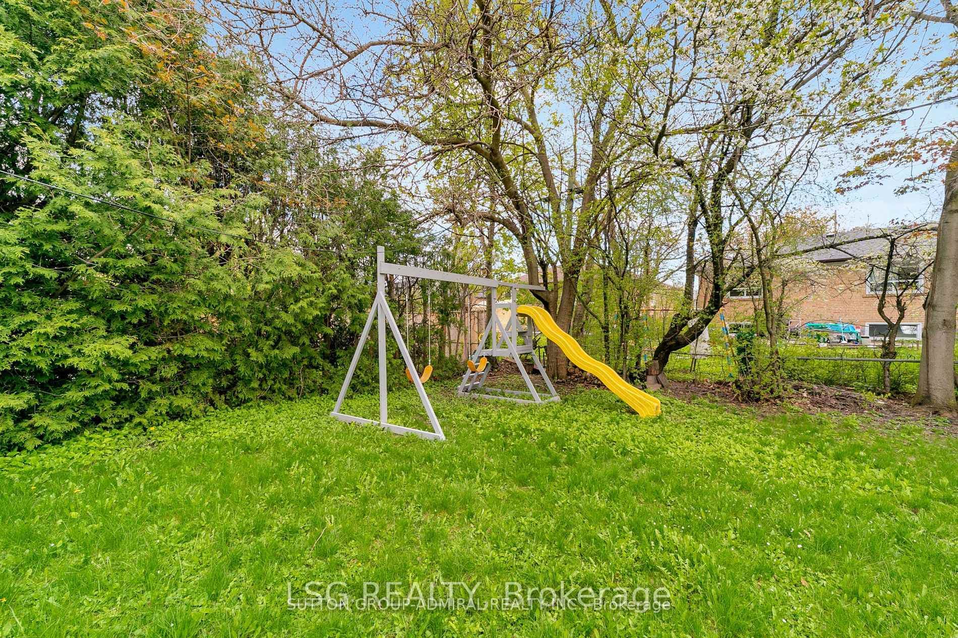 83 Searle Avenue photo 36