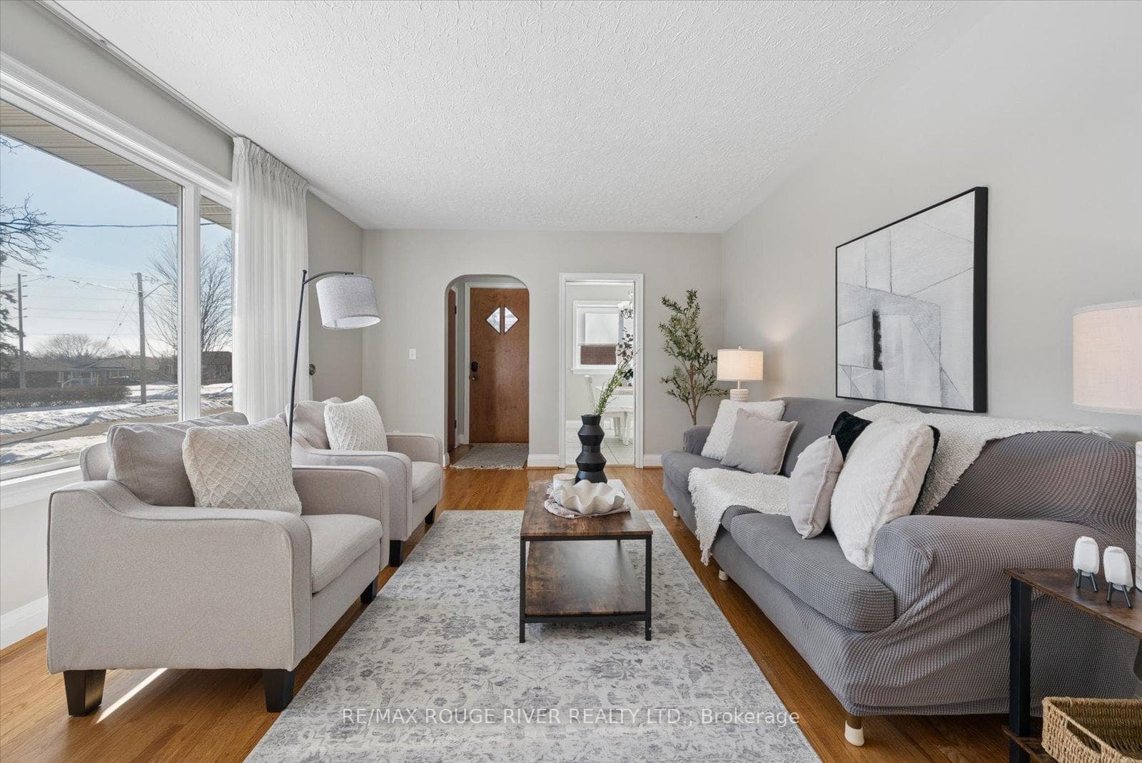 112 Wellington Avenue photo 4