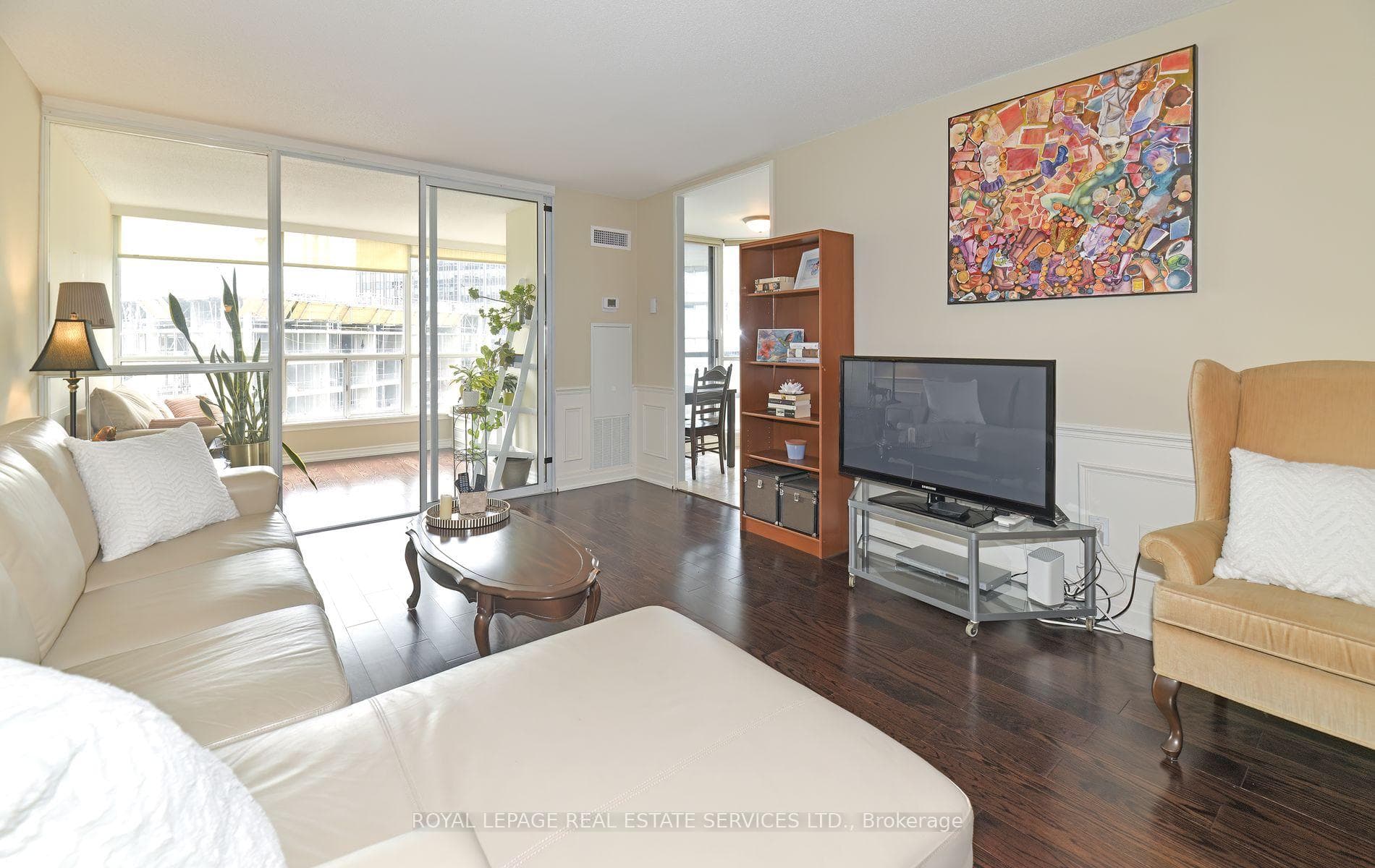 30 Holly Street Unit 1504 photo 9