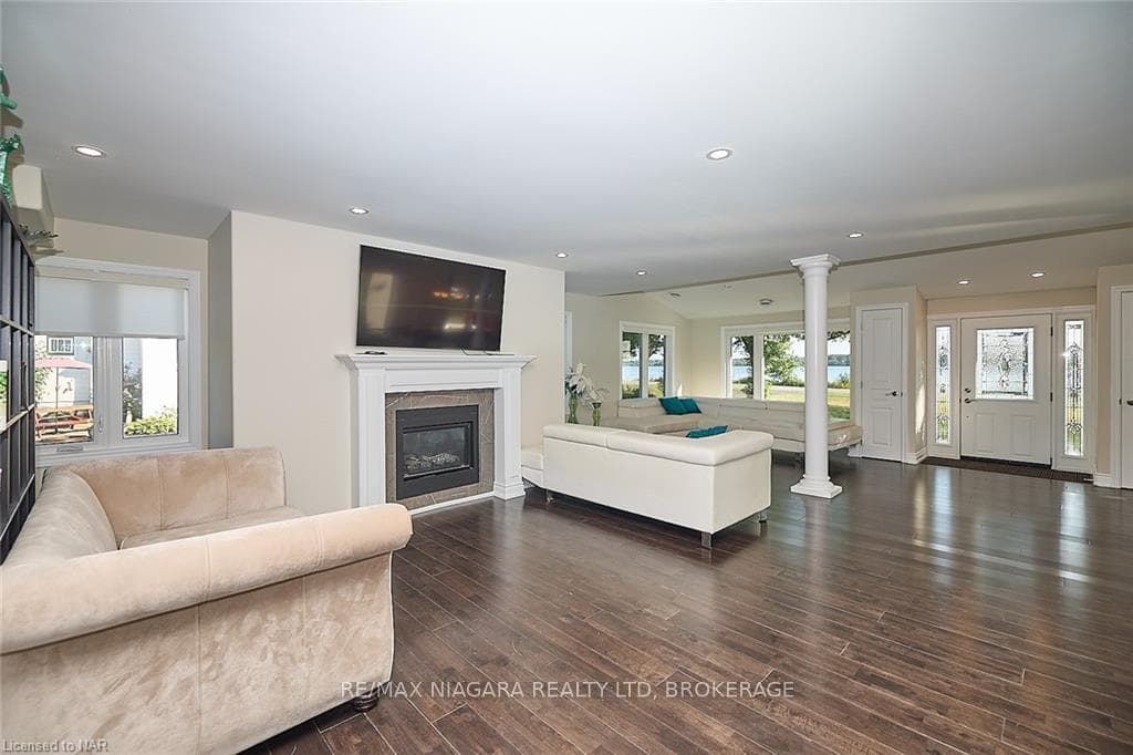 4229 NIAGARA RIVER Parkway photo 9