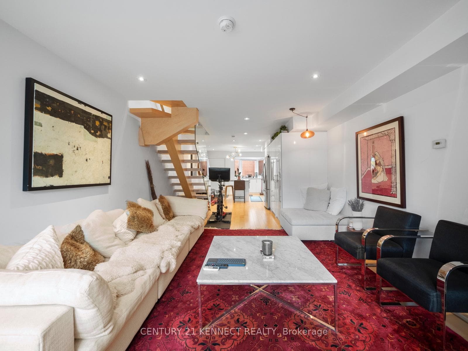 570 Wellington Street Unit 13A photo 17