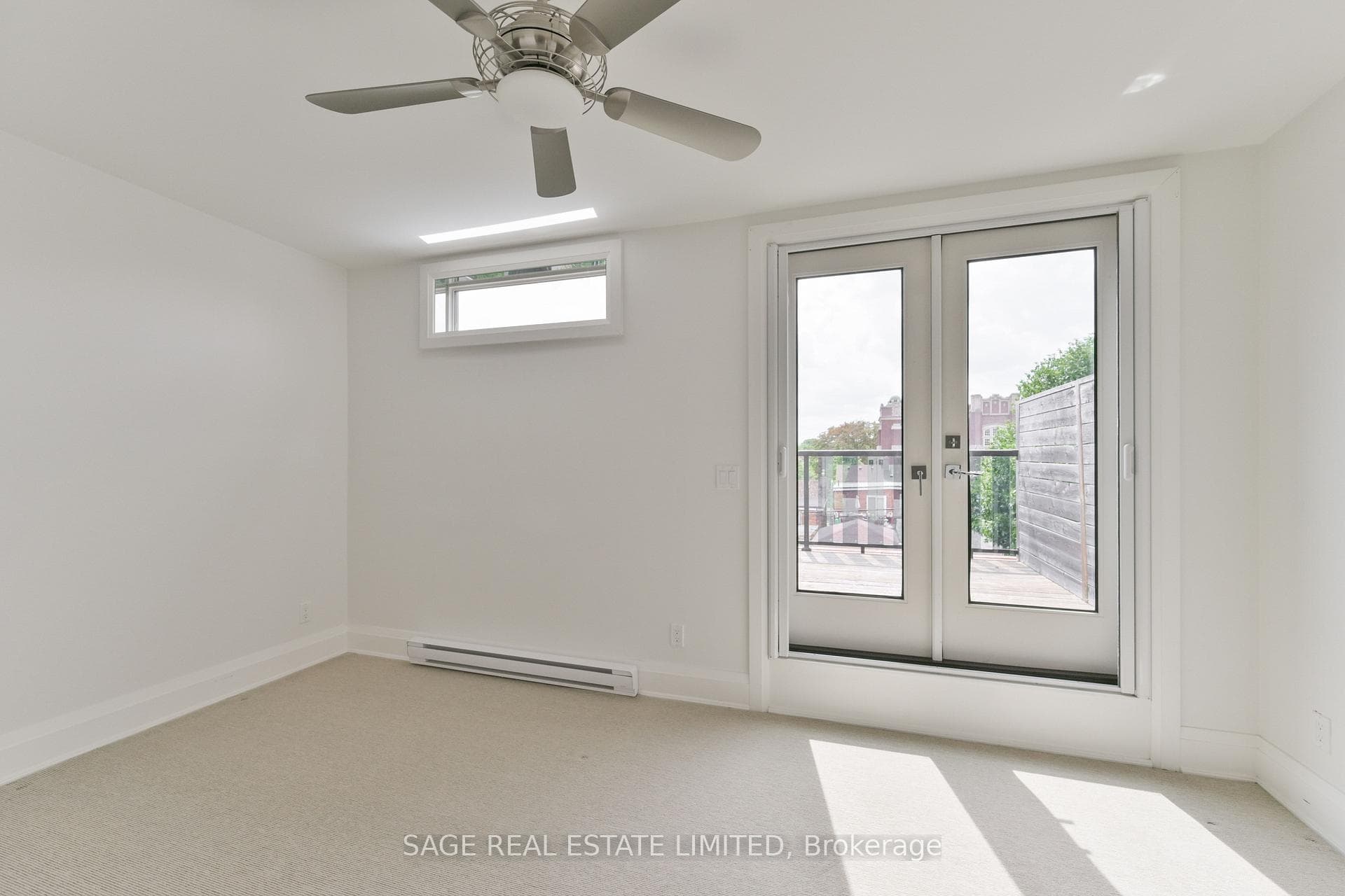 498 Crawford Street photo 17
