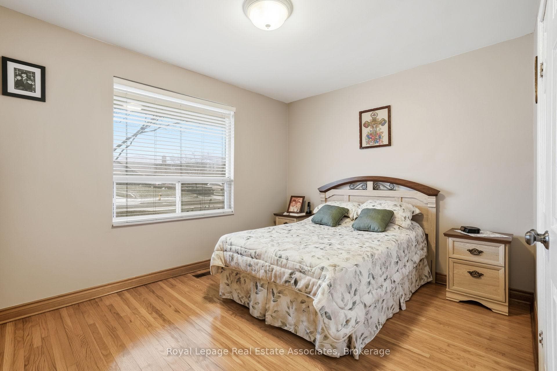 2874 Weston Road photo 12