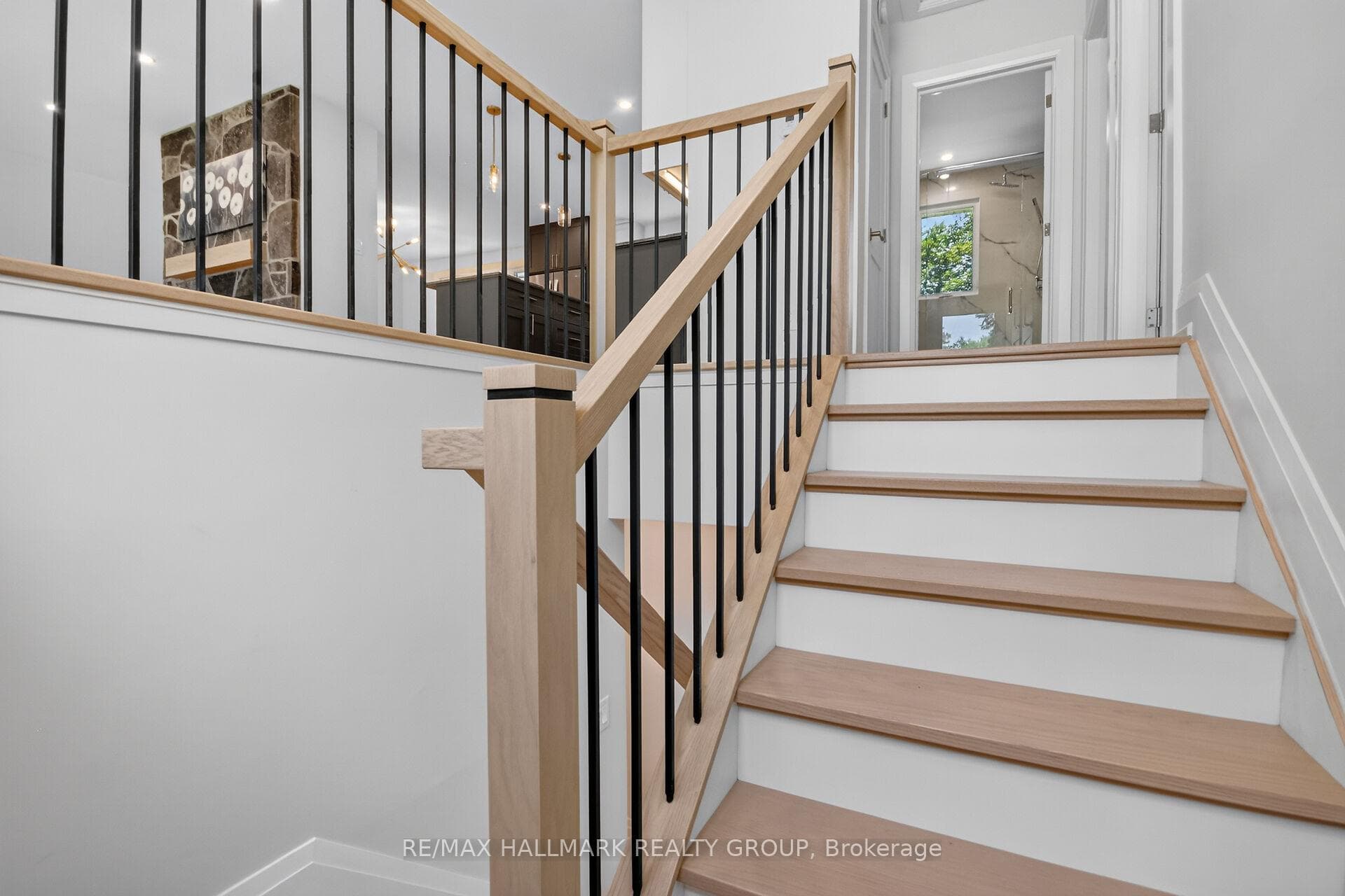 1054 Chelsea Drive photo 25
