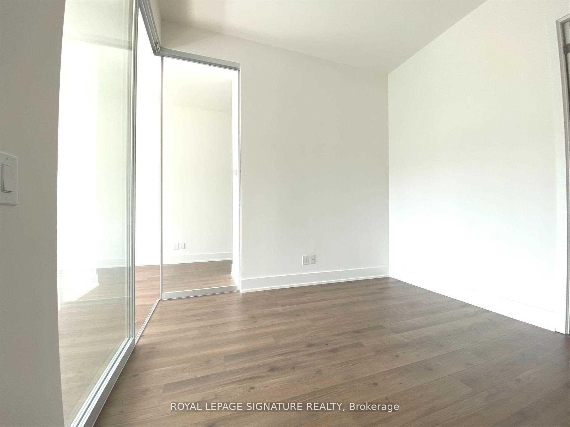 111 St Clair Avenue Unit 312 photo 9