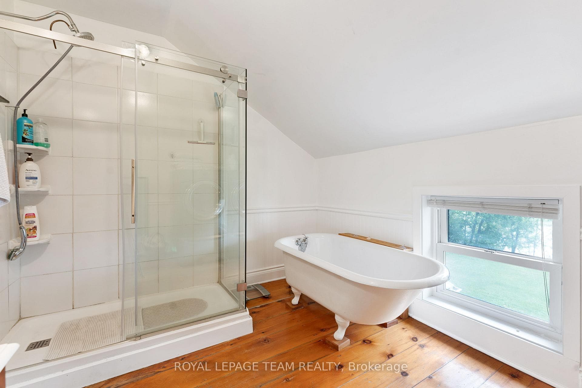 715 River Road photo 25