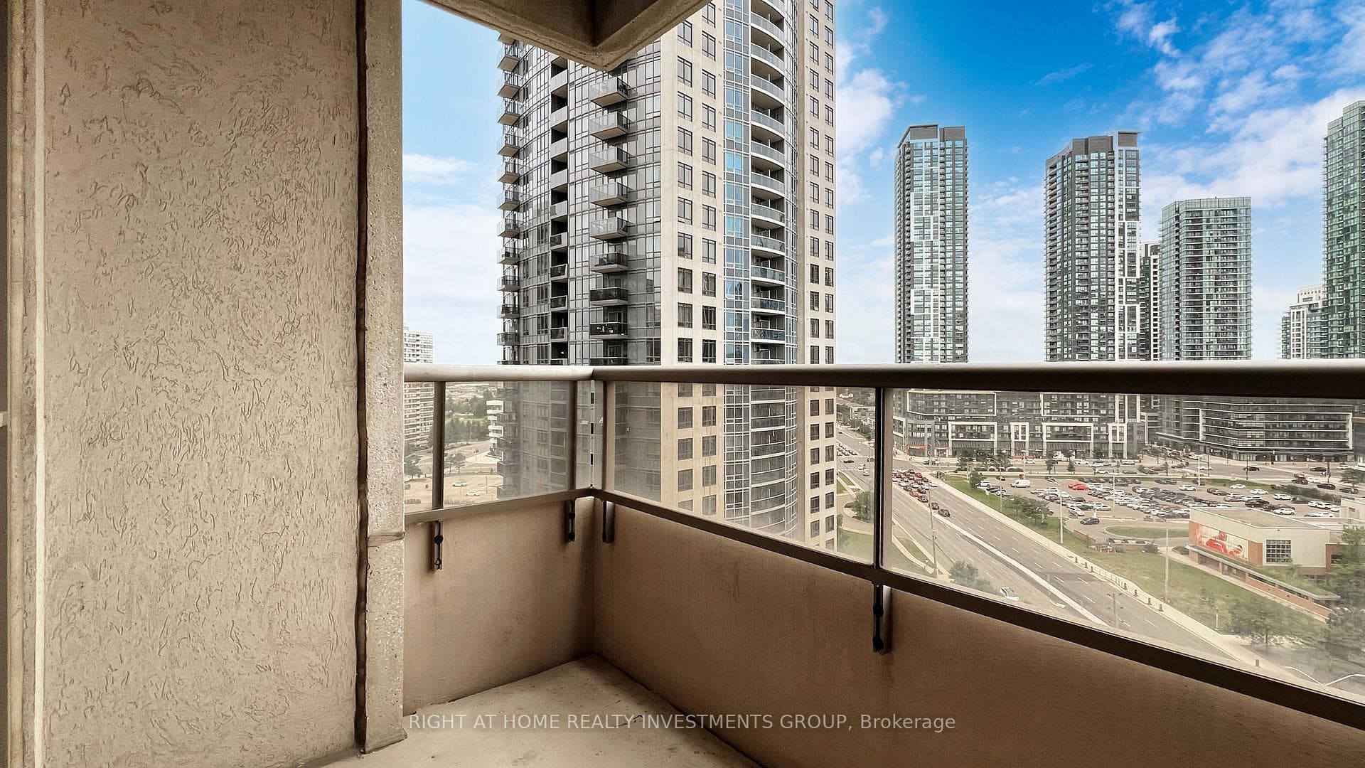 310 Burnhamthorpe Road Unit 1501 photo 20