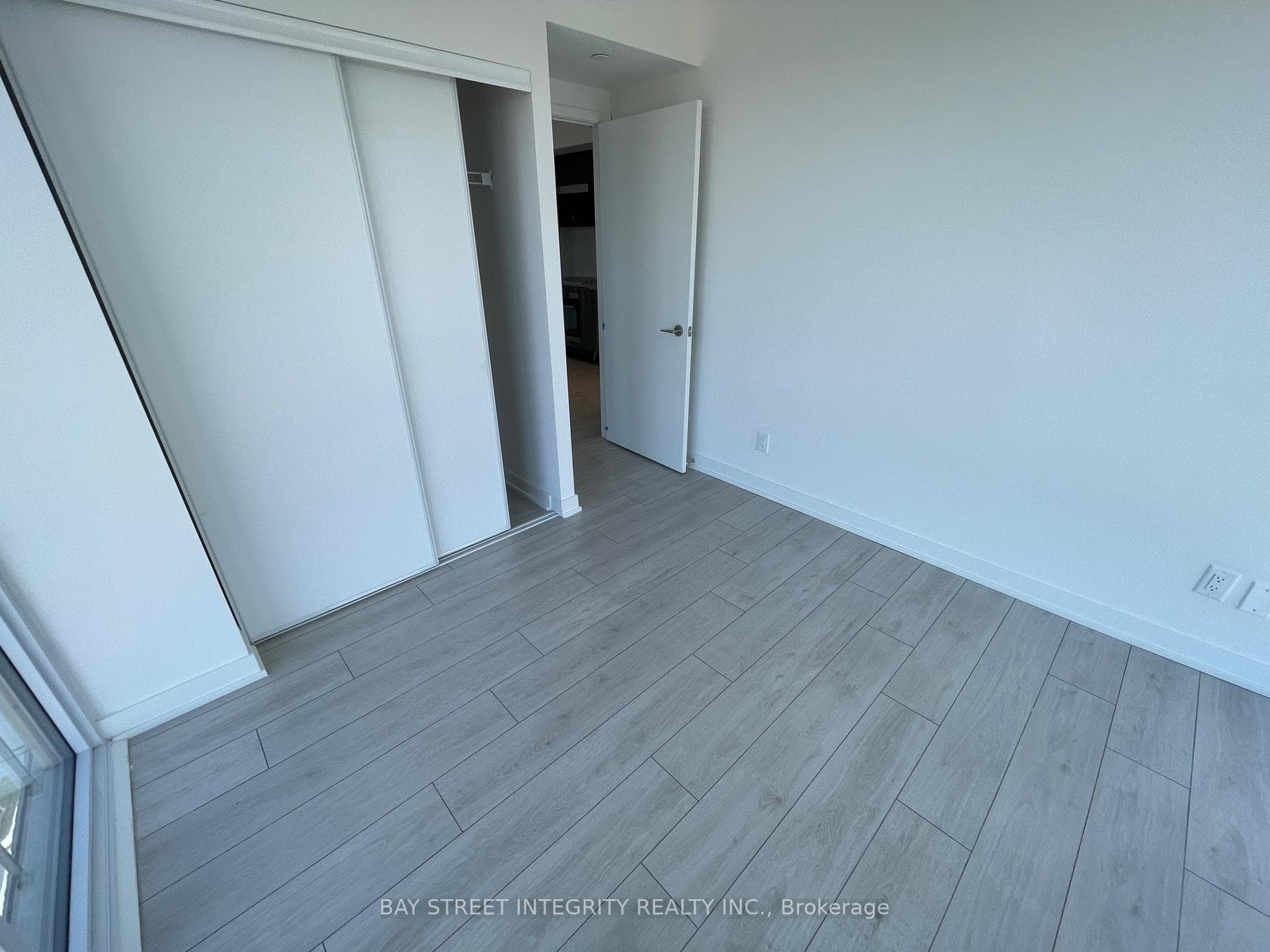 2031 KENNEDY Road Unit 3017 photo 14