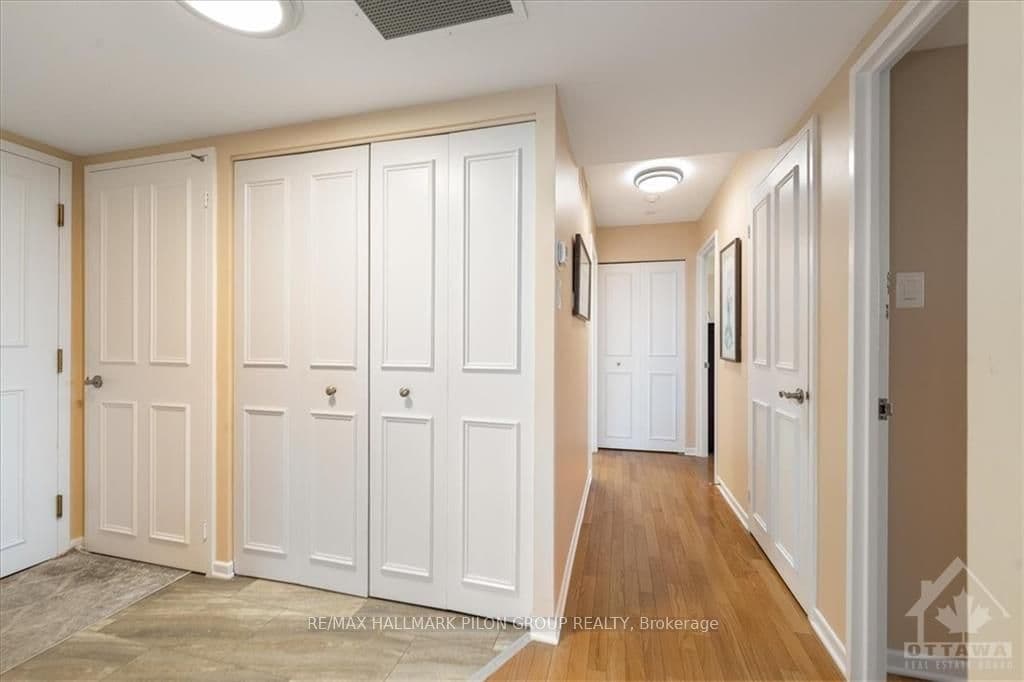 1510 RIVERSIDE Drive Unit 804 photo 14