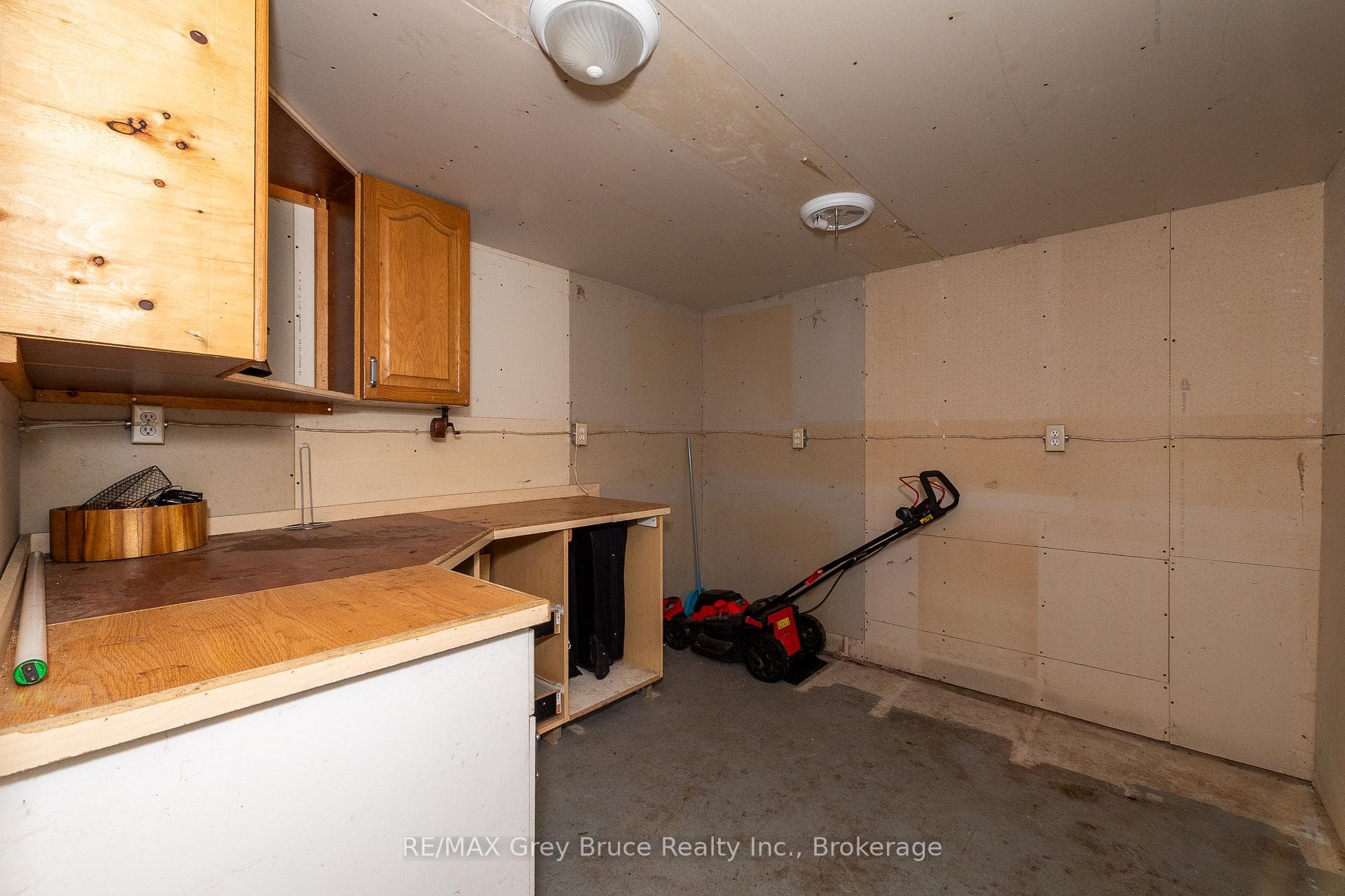 1582 9TH Avenue photo 33