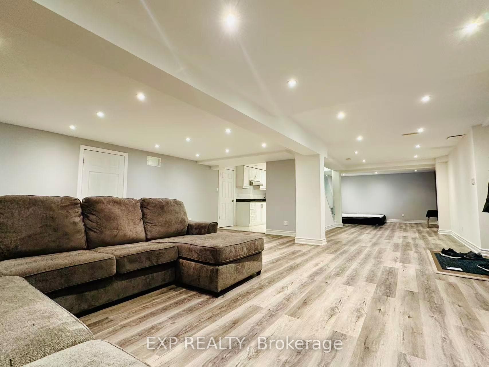 57 Emeline Crescent photo 2