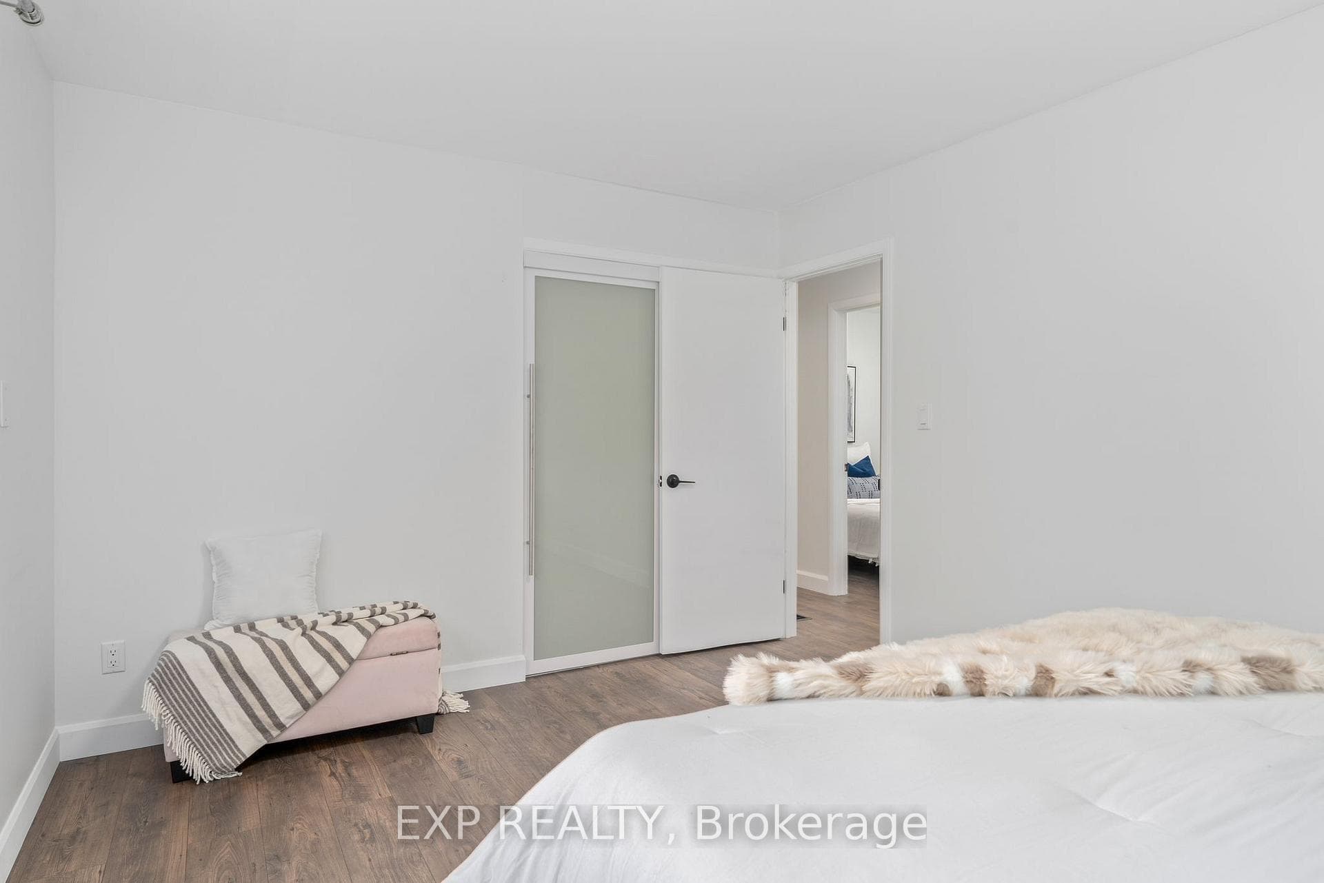 13481 Loyalist Parkway photo 22