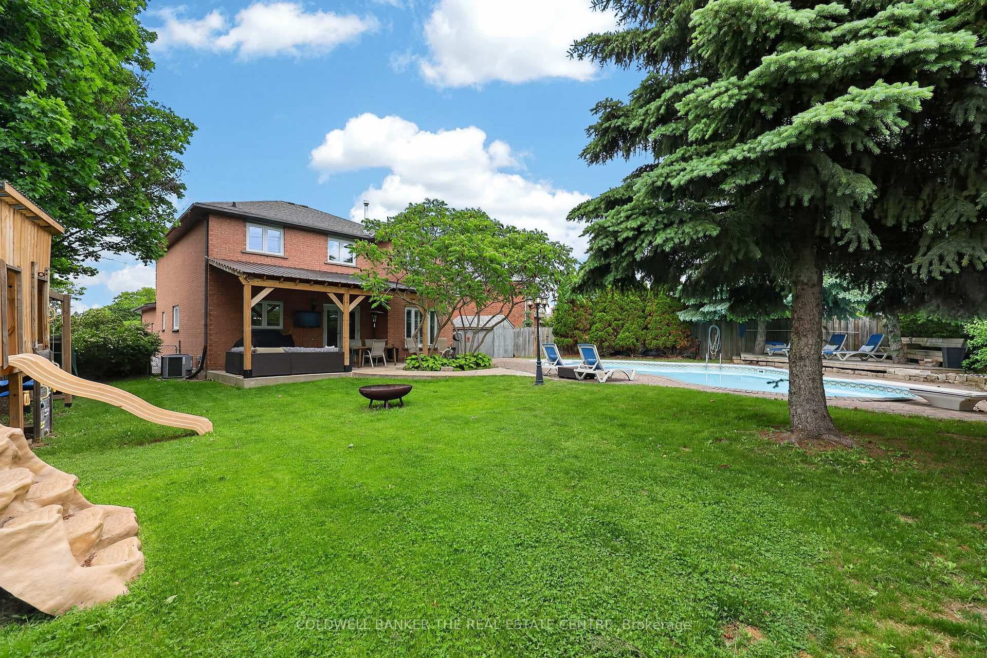 539 Veale Place photo 42