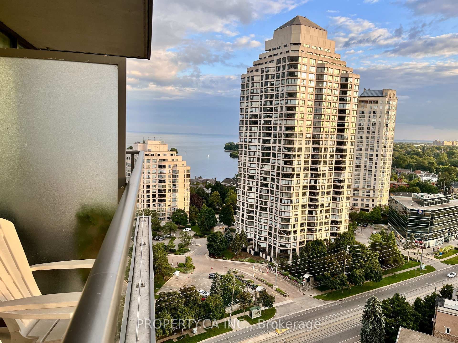 2240 Lakeshore Boulevard Unit 1803 photo 12
