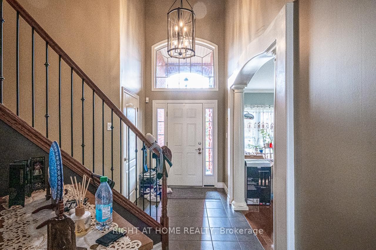 1366 Kains Woods Terrace photo 2