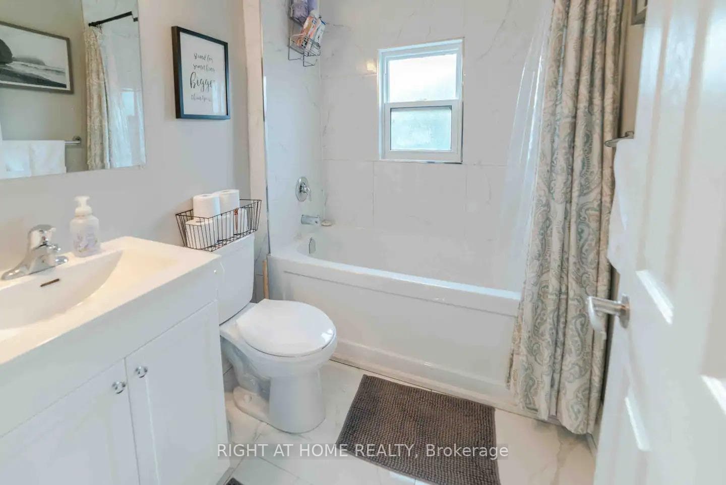 189 Lottridge Street photo 15