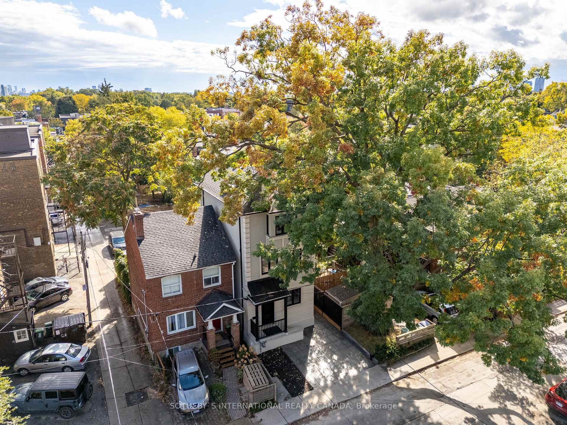 7 Louise Avenue photo 32
