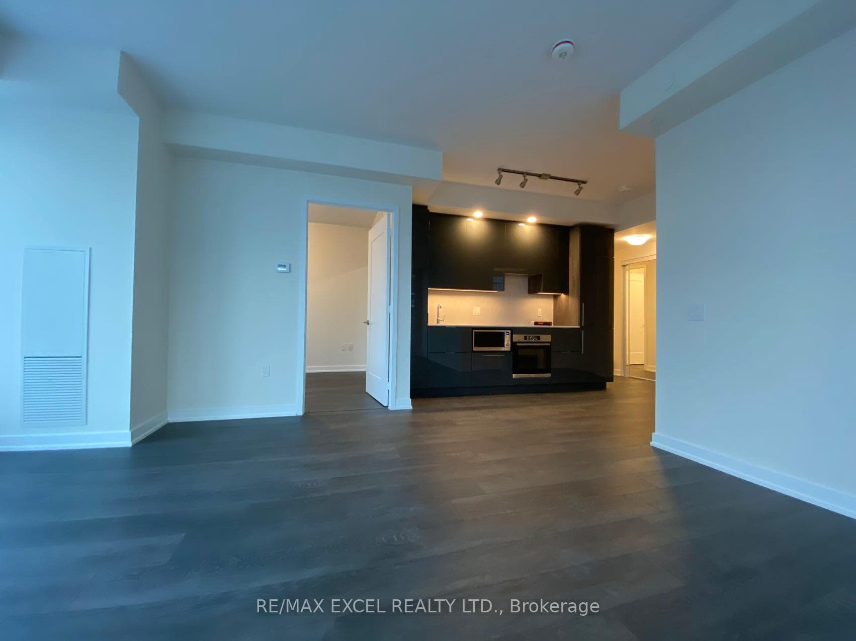 28 Freeland Street Unit 1507 photo 16