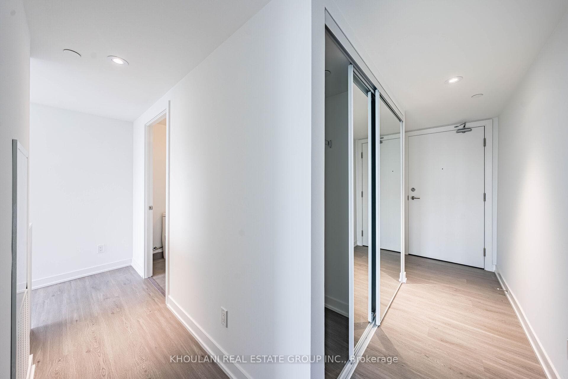 8 Wellesley Street Unit 4803 photo 37