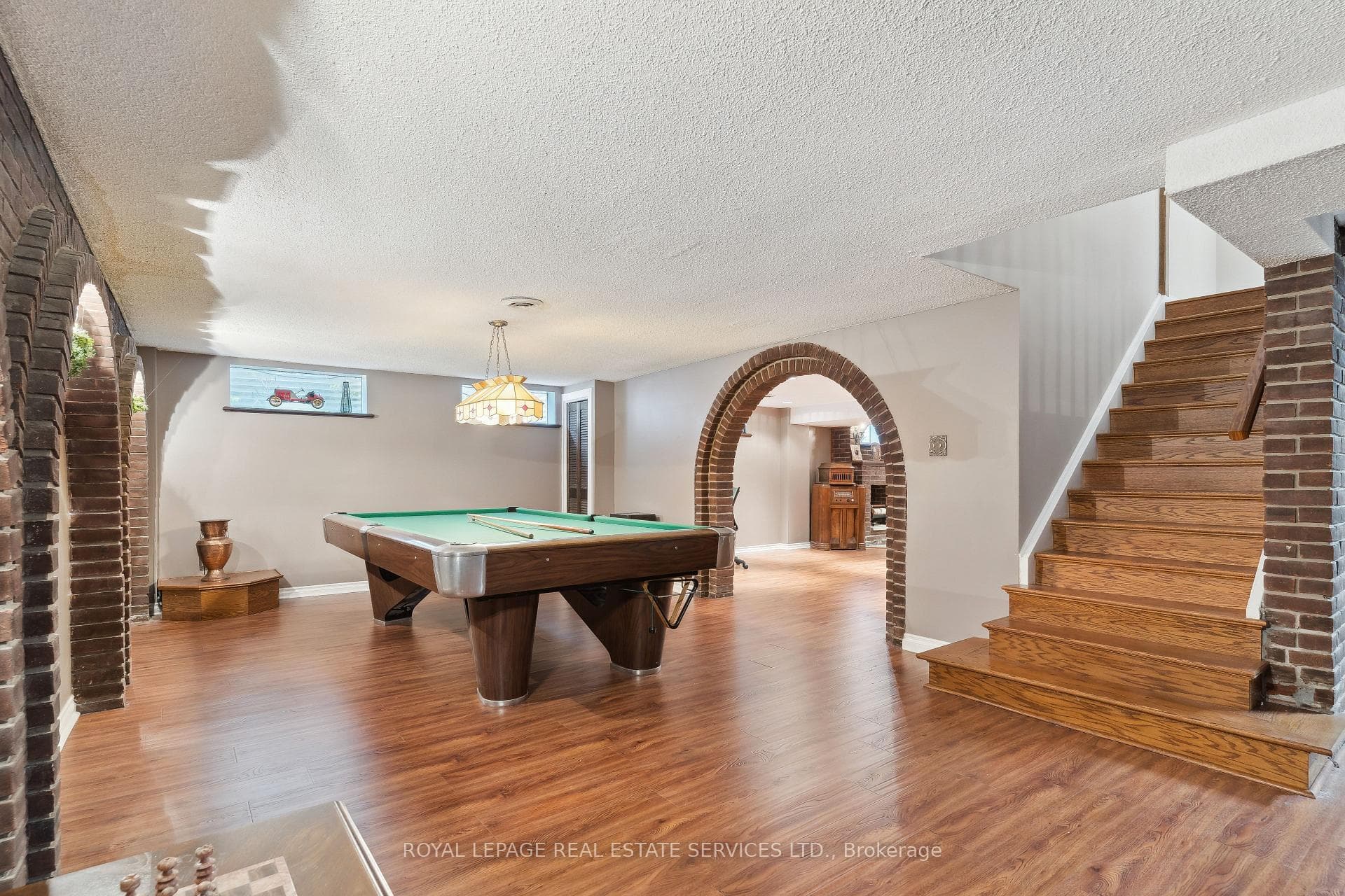116 Clement Road photo 31