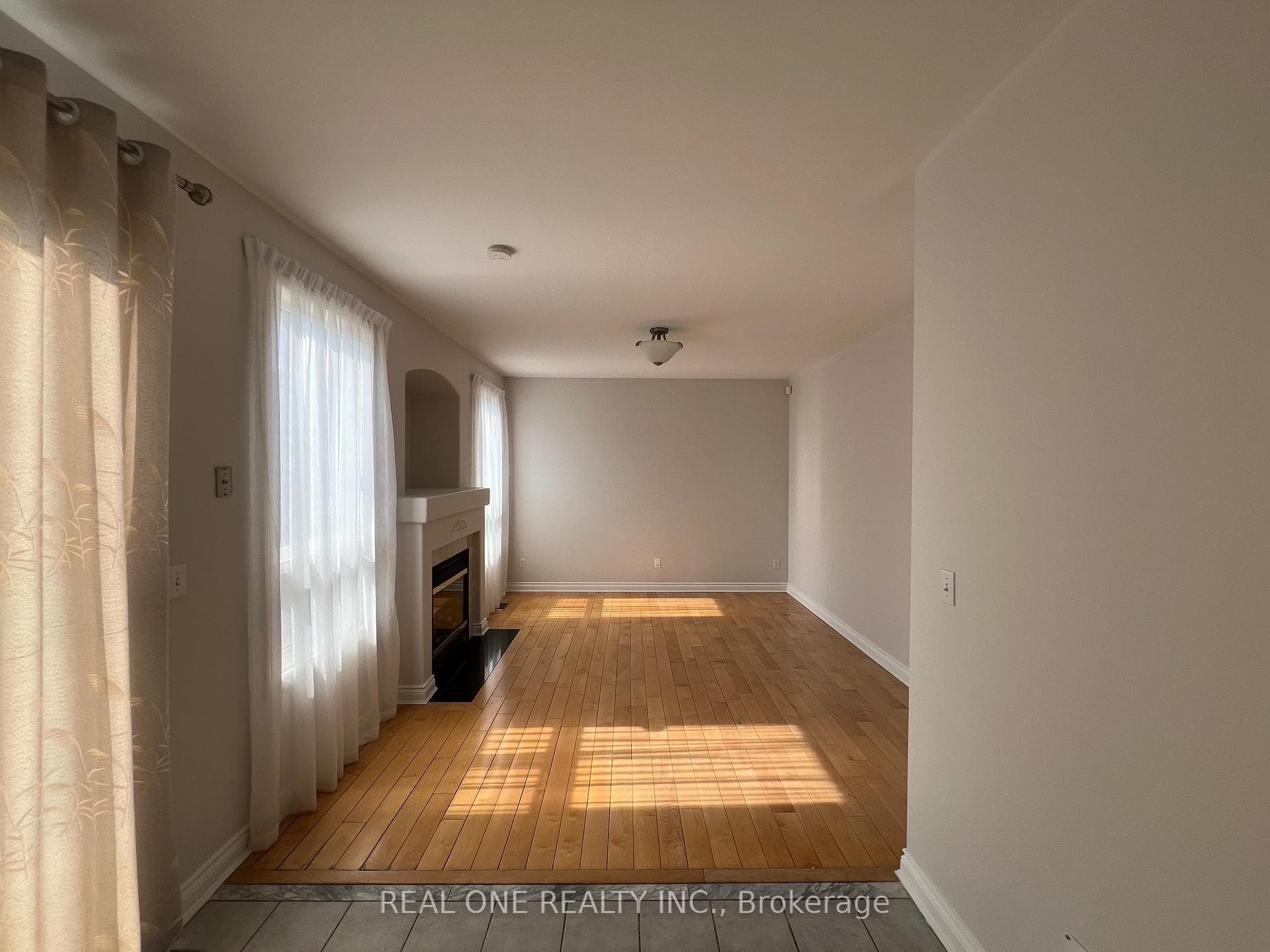 117 Majestic Drive photo 3