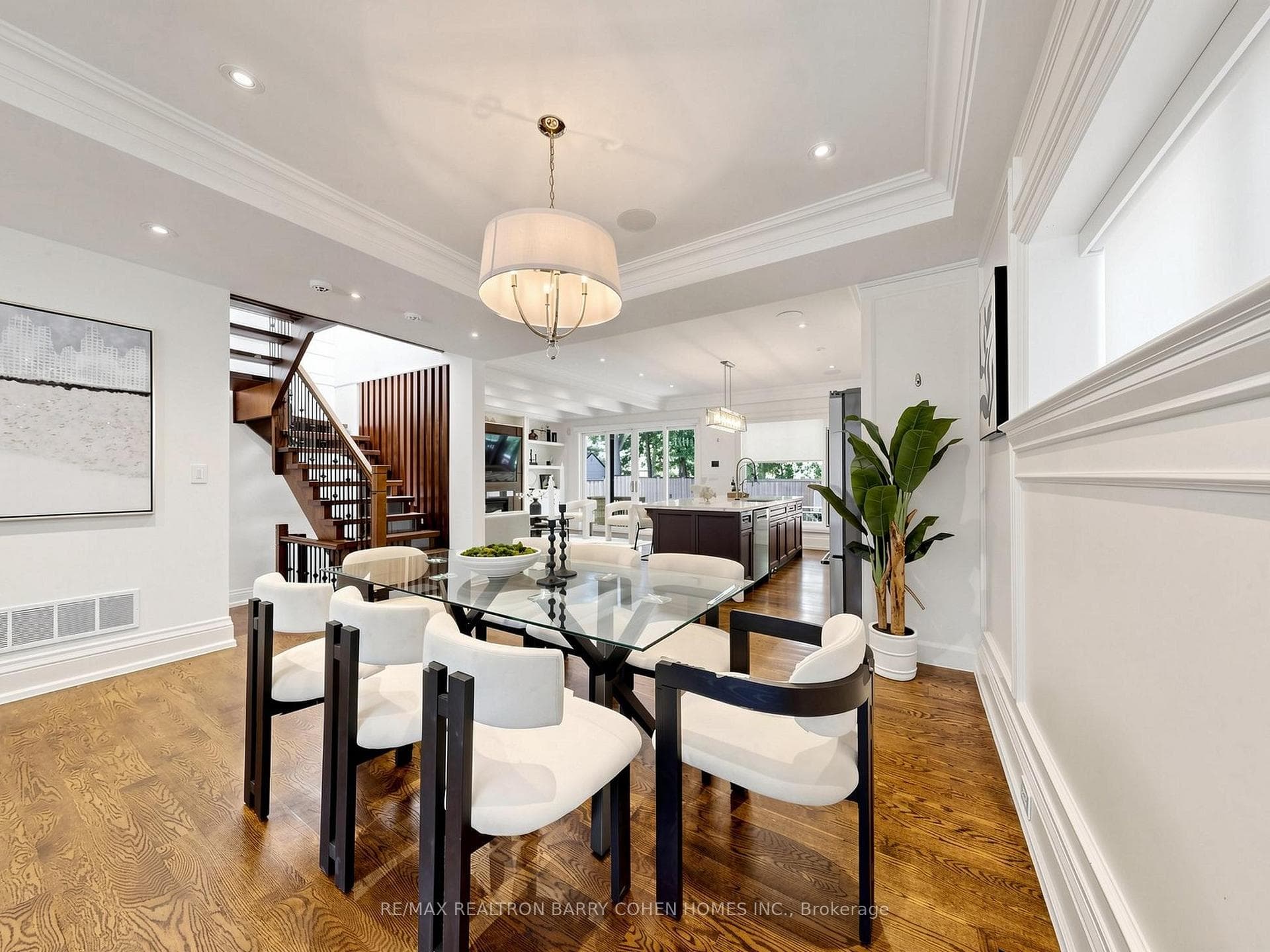 96 Southvale Drive photo 10