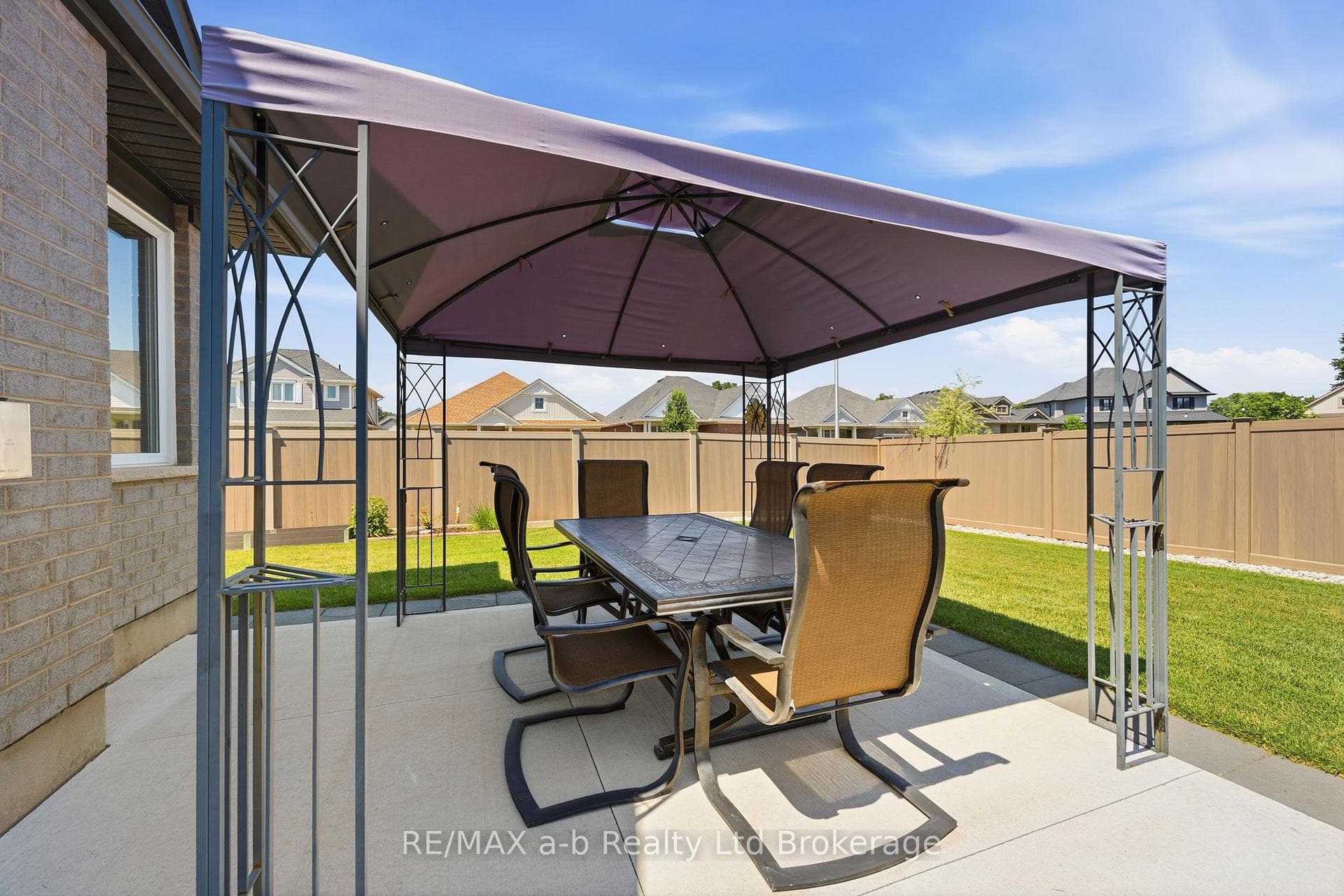 268 Wilson Avenue photo 8